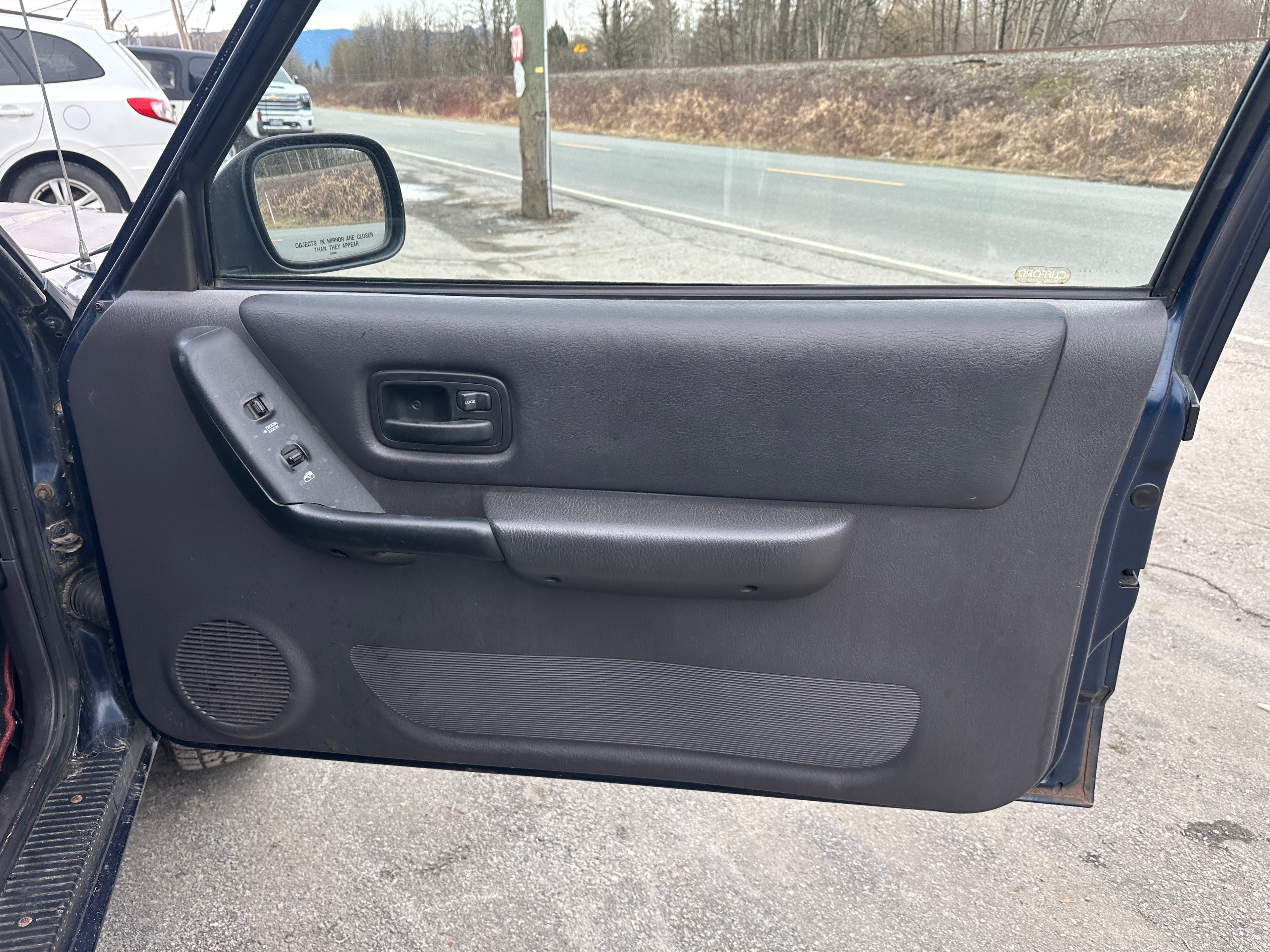 2000 Jeep Cherokee XJ 4.0 2dr – J2511