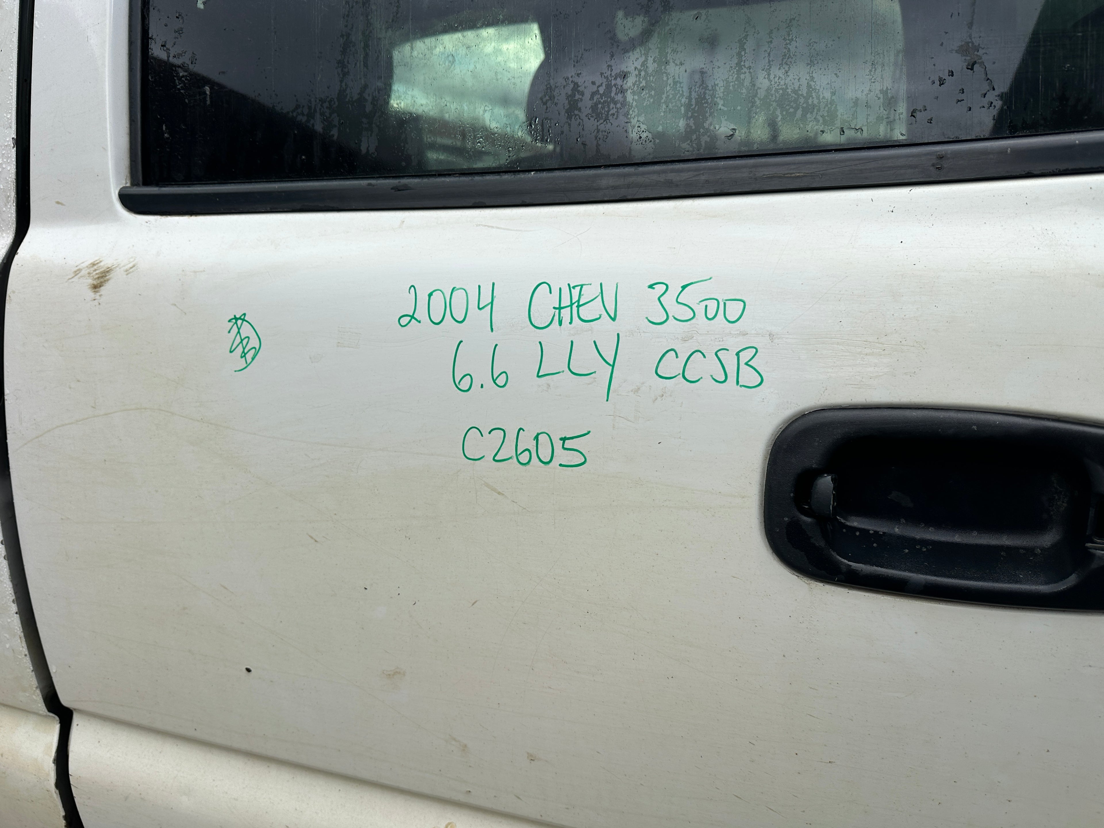2004 Chevrolet Silverado K3500 6.6 LLY Duramax – C2605