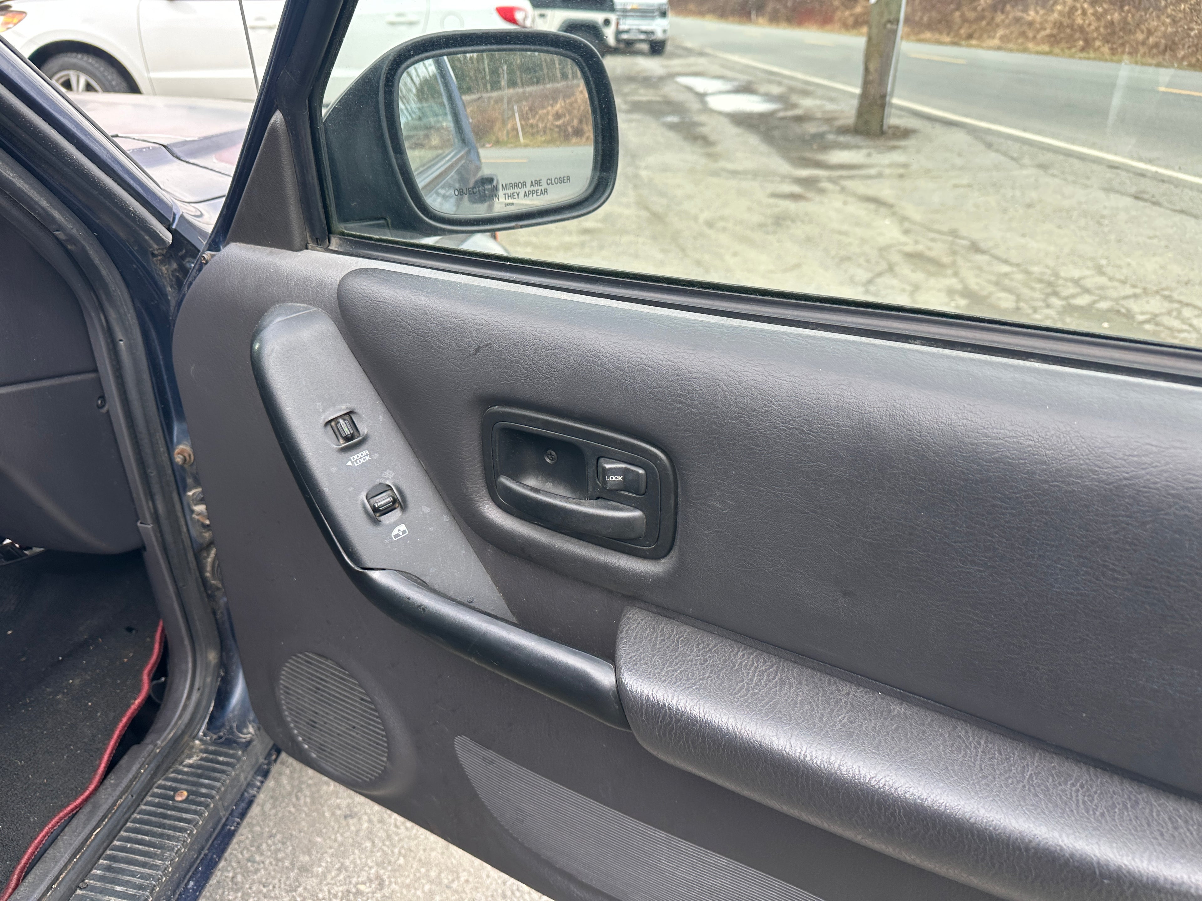 2000 Jeep Cherokee XJ 4.0 2dr – J2511