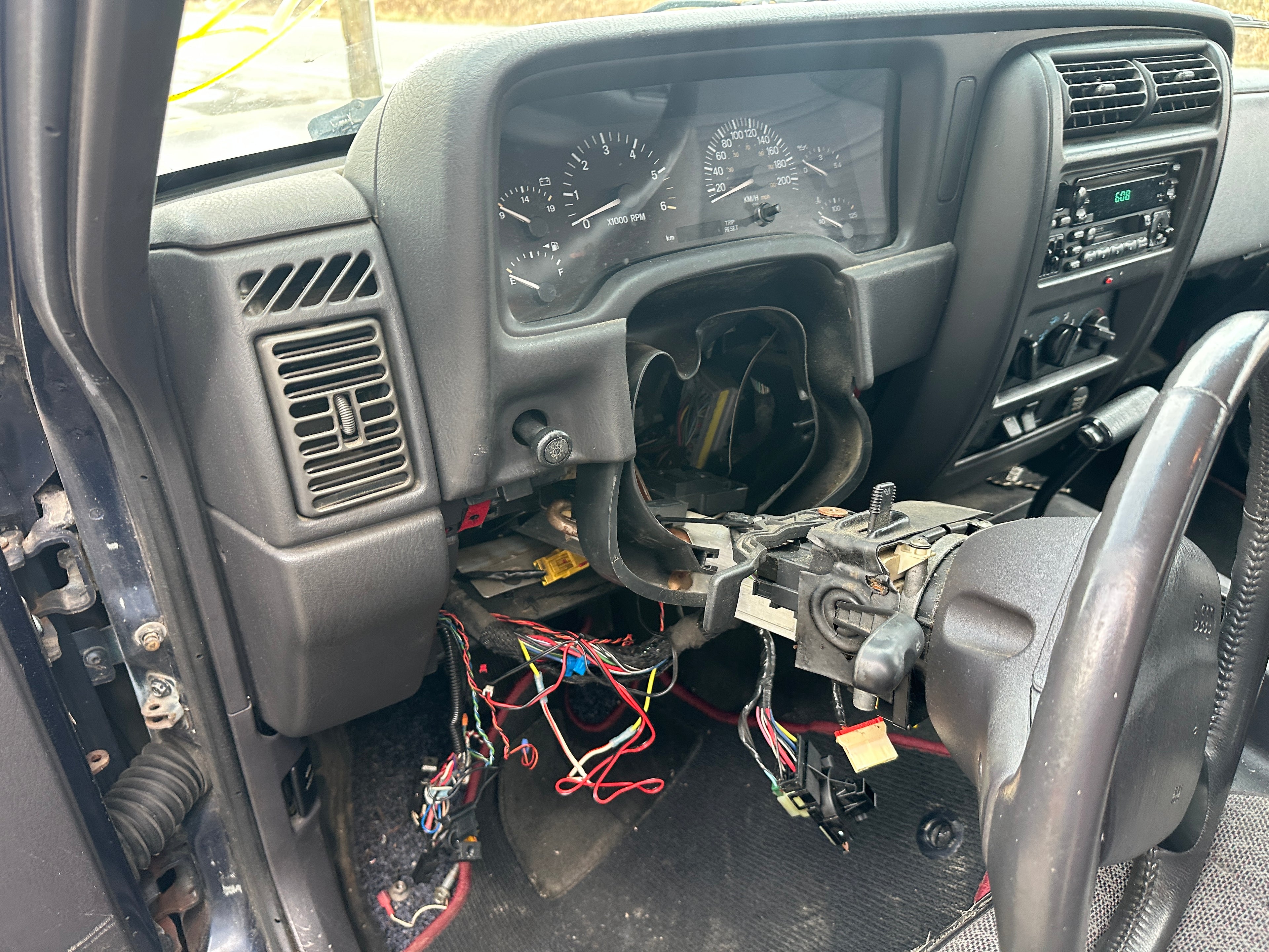 2000 Jeep Cherokee XJ 4.0 2dr – J2511