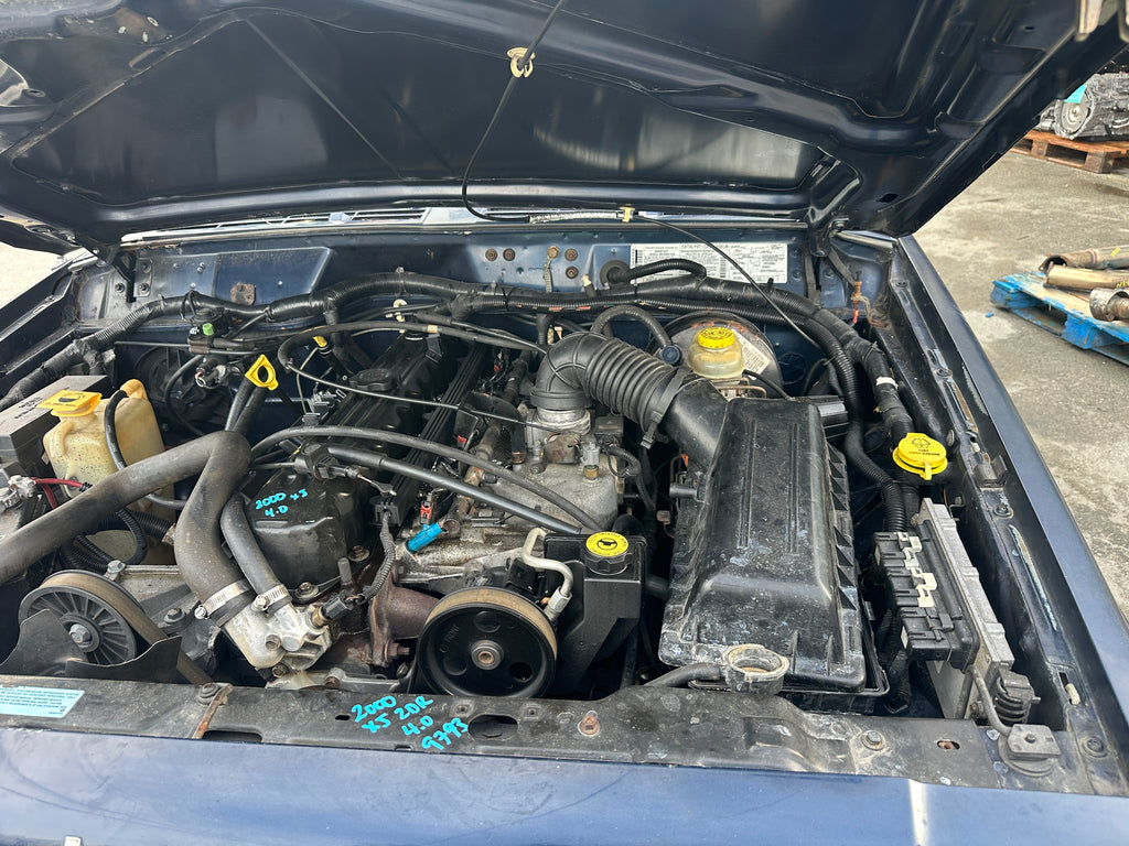 2000 Jeep Cherokee XJ 4.0 2dr – J2511