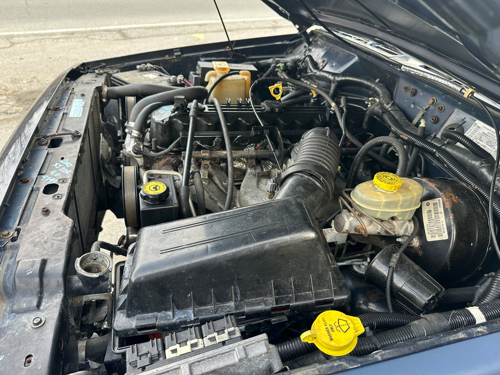 2000 Jeep Cherokee XJ 4.0 2dr – J2511