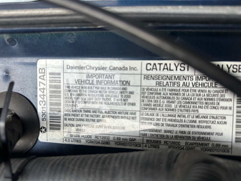 2000 Jeep Cherokee XJ 4.0 2dr – J2511