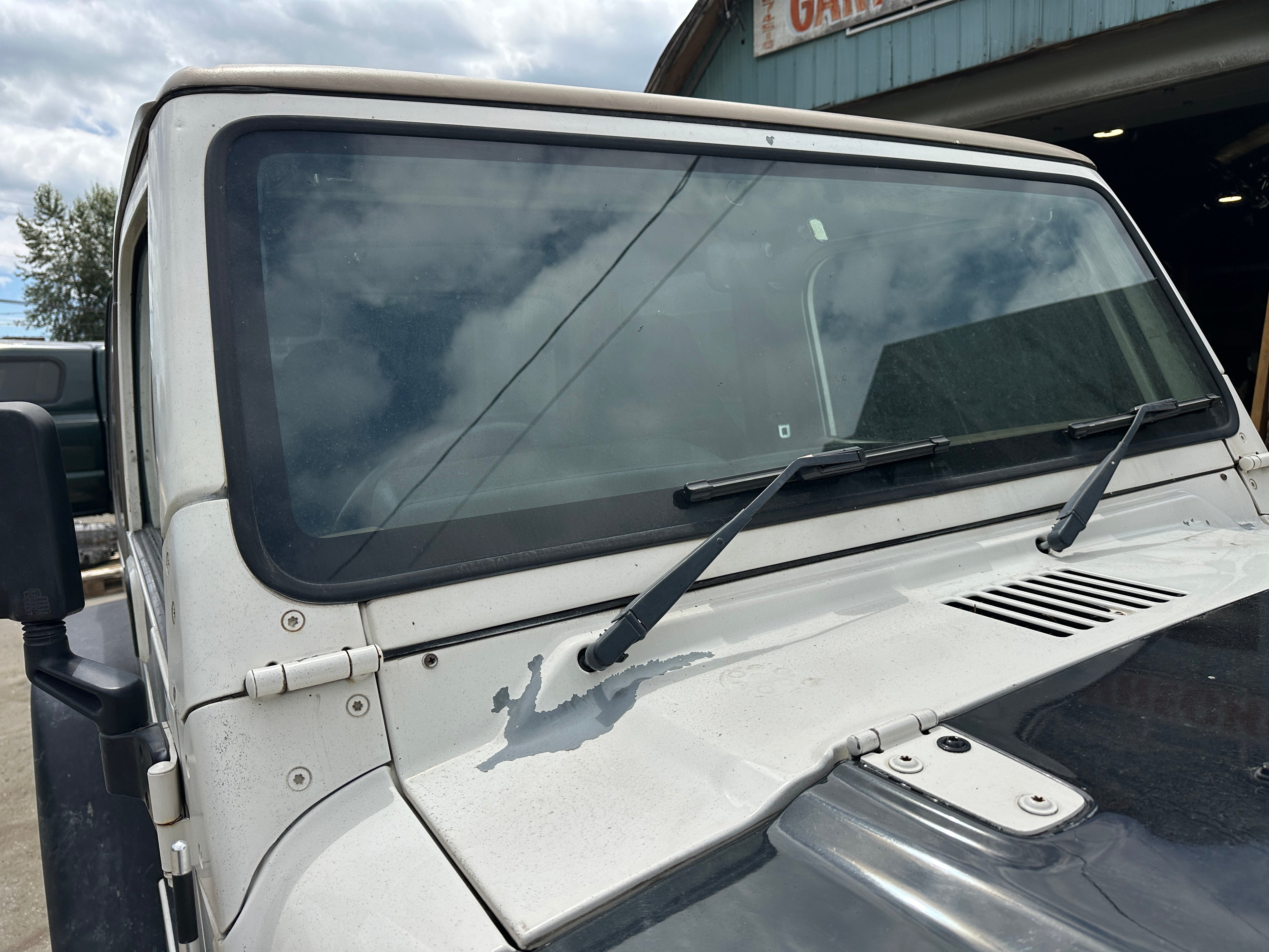 2002 Jeep Wrangler TJ RHD 4.0 – J2532