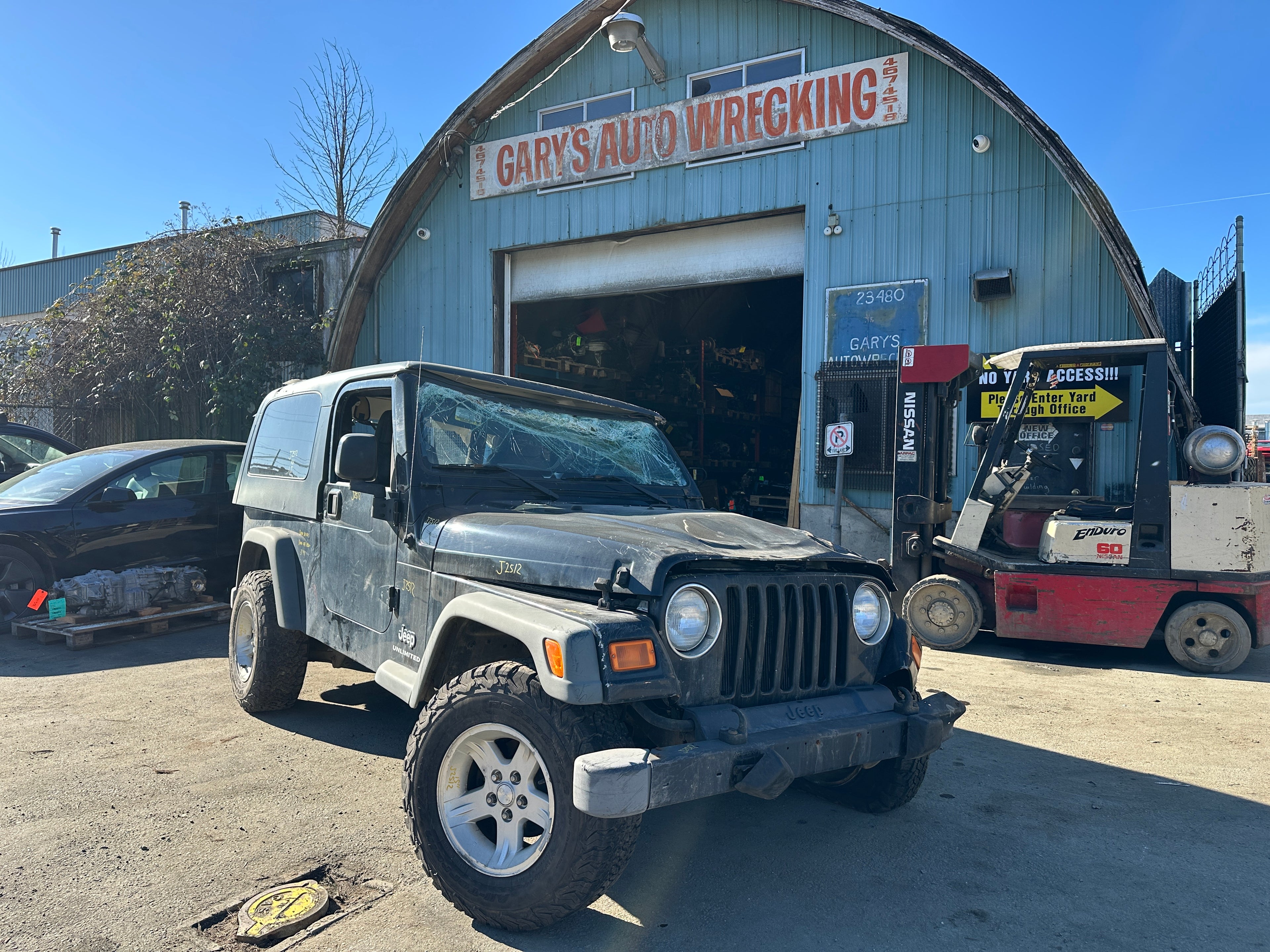 2004 Jeep Wrangler LJ – J2512