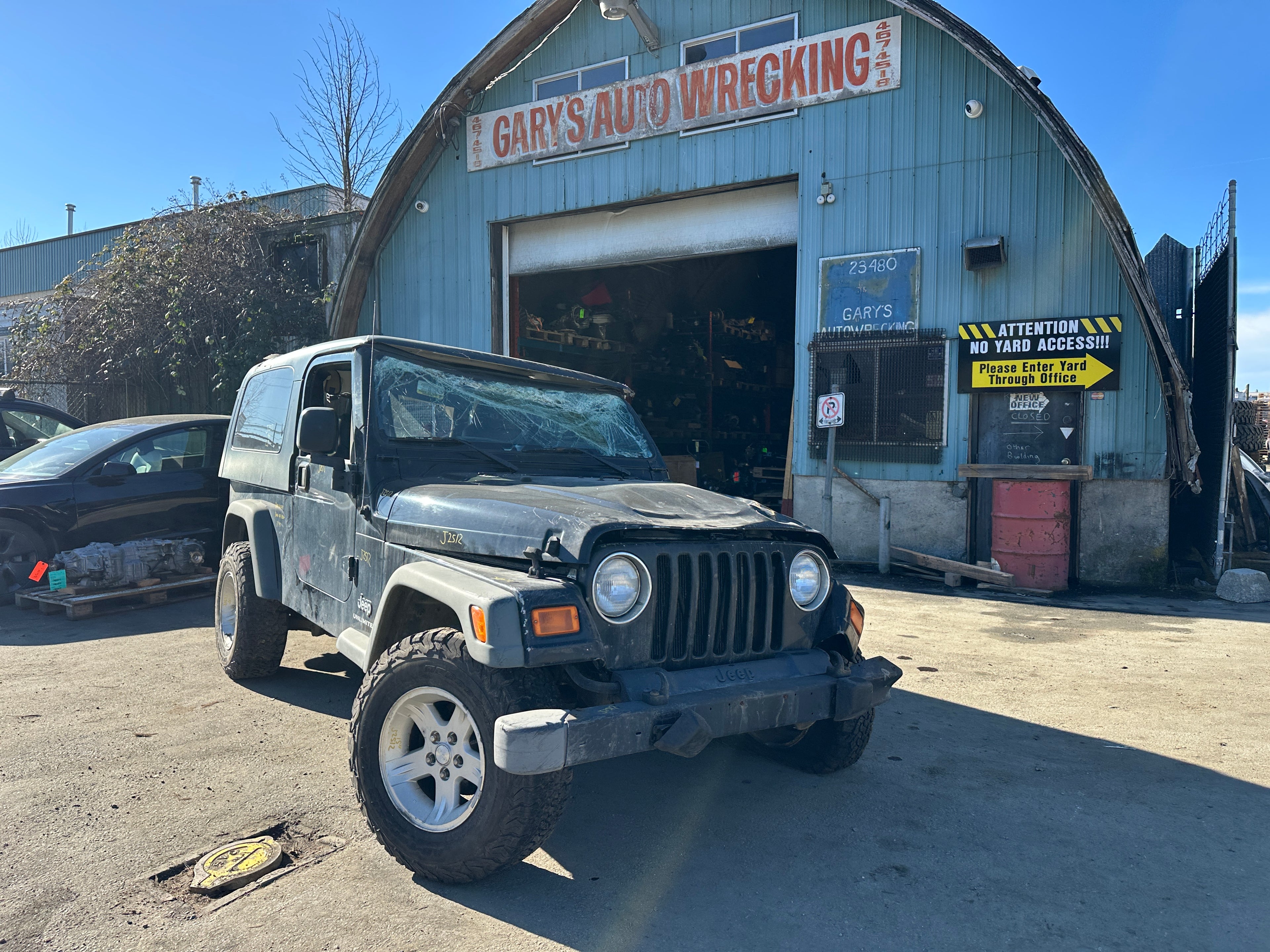 2004 Jeep Wrangler LJ – J2512