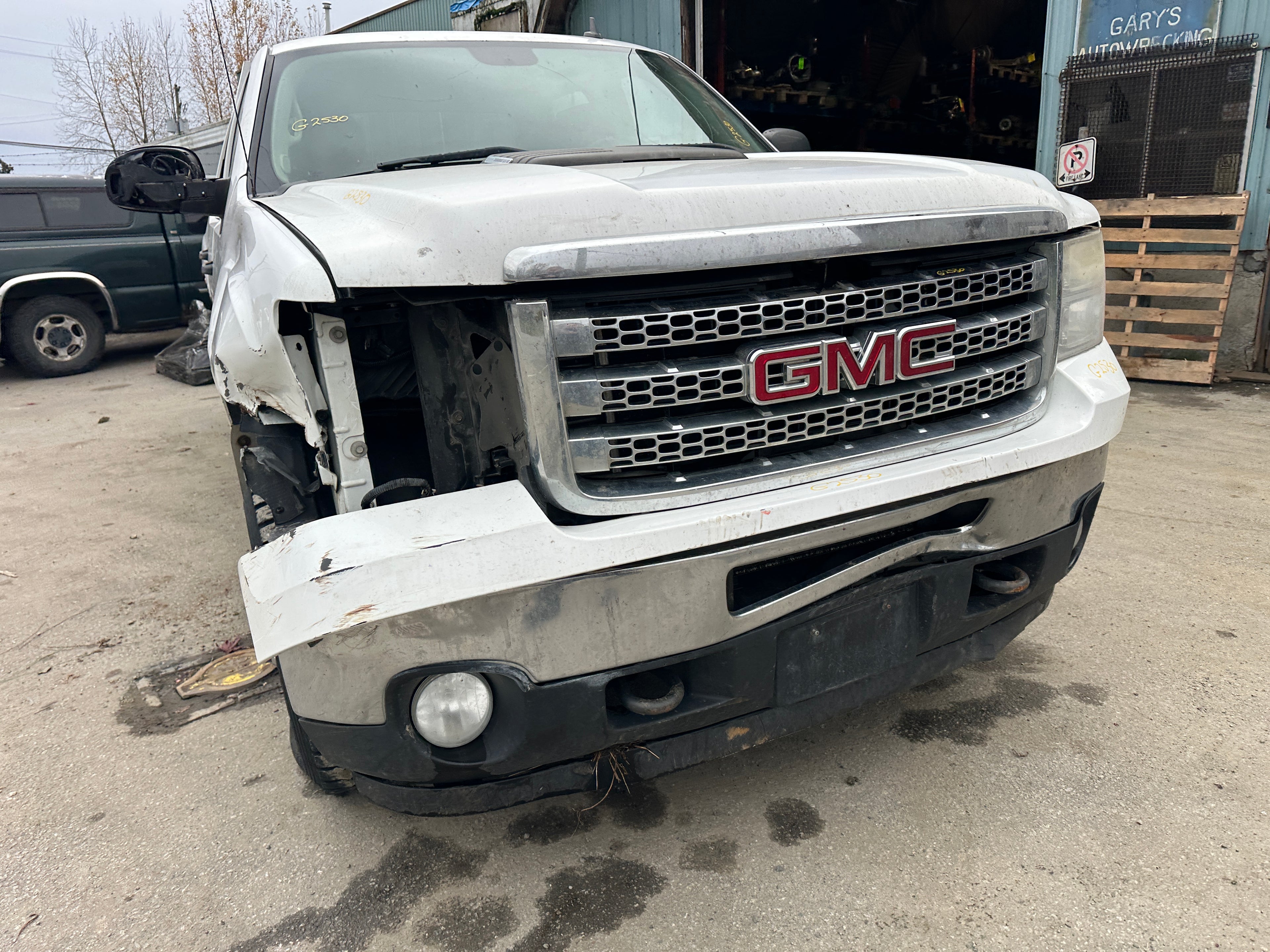2013 GMC Sierra K2500 SLE 6.6 LML Duramax – G2530