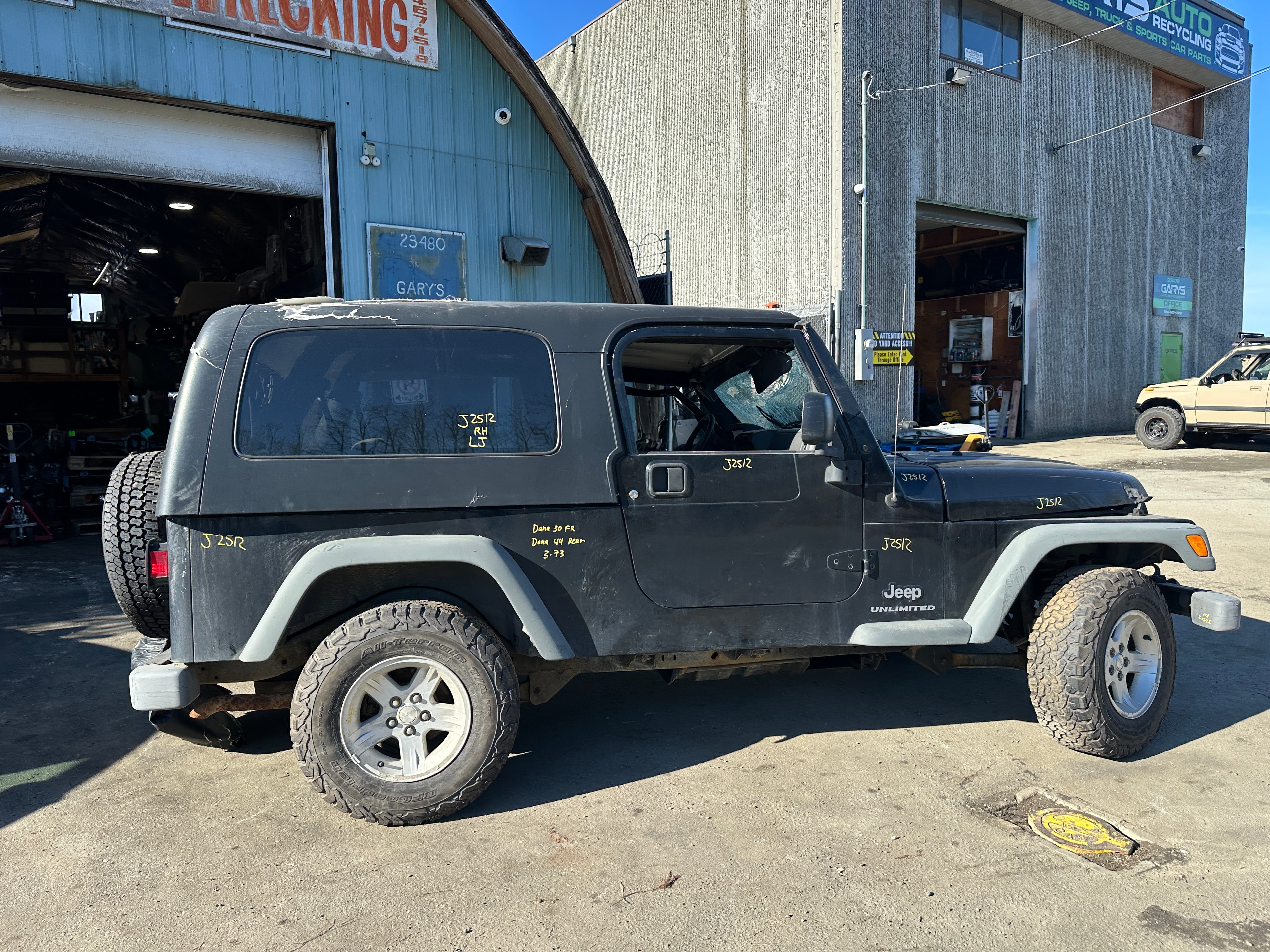 2004 Jeep Wrangler LJ – J2512