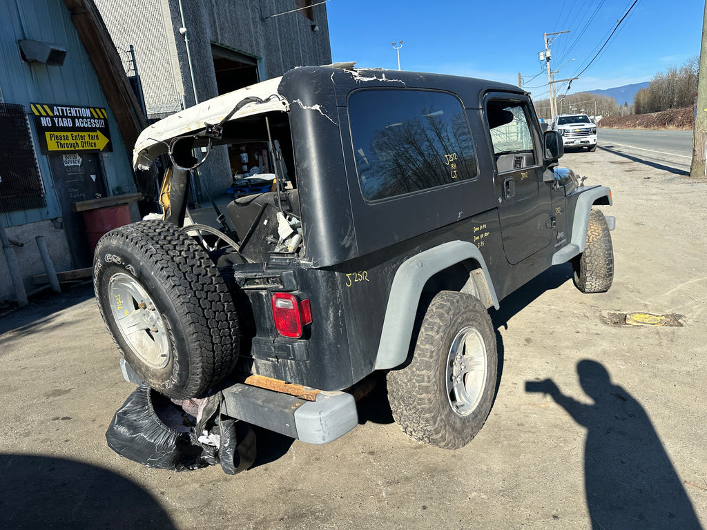 2004 Jeep Wrangler LJ – J2512
