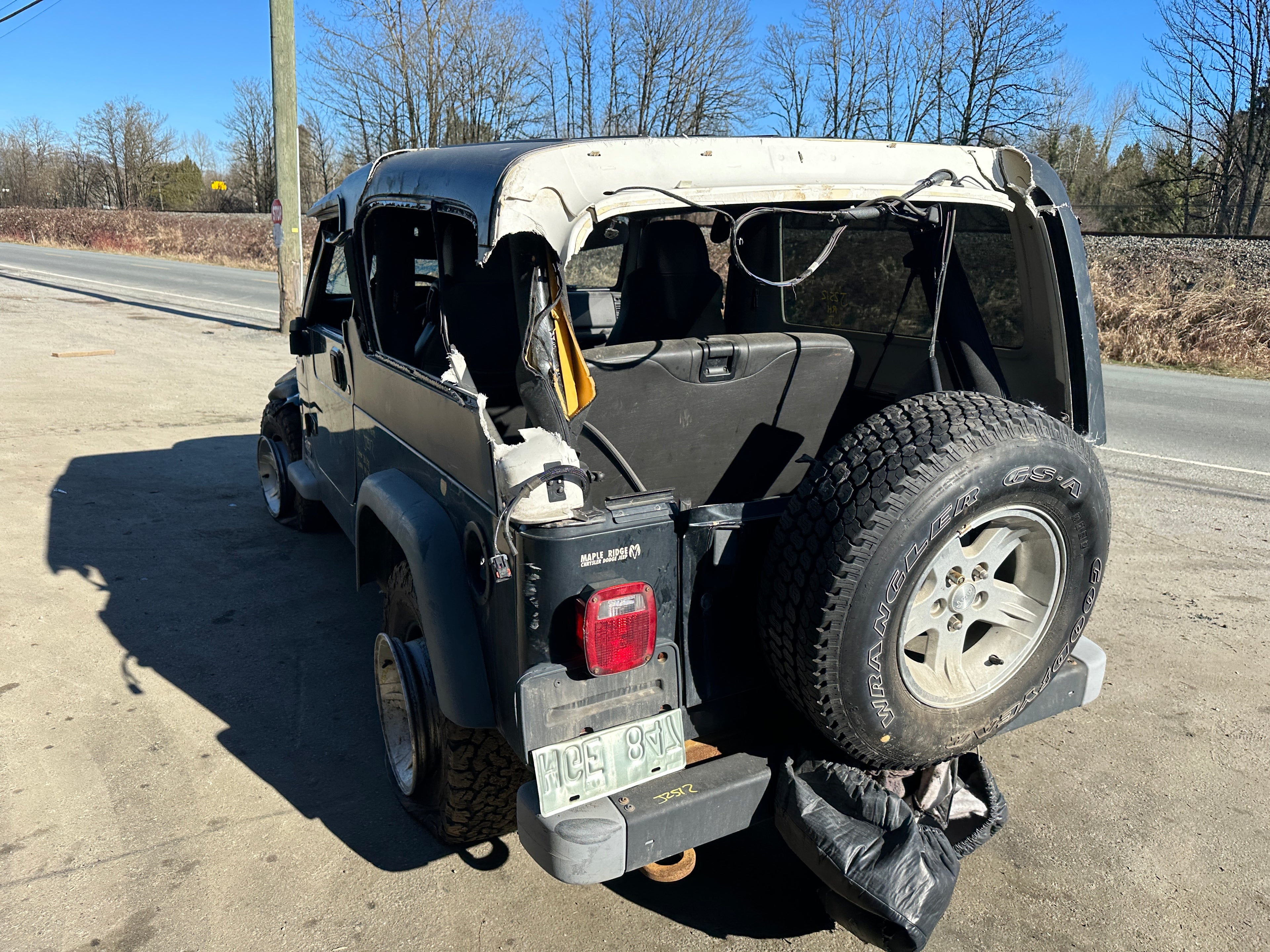 2004 Jeep Wrangler LJ – J2512