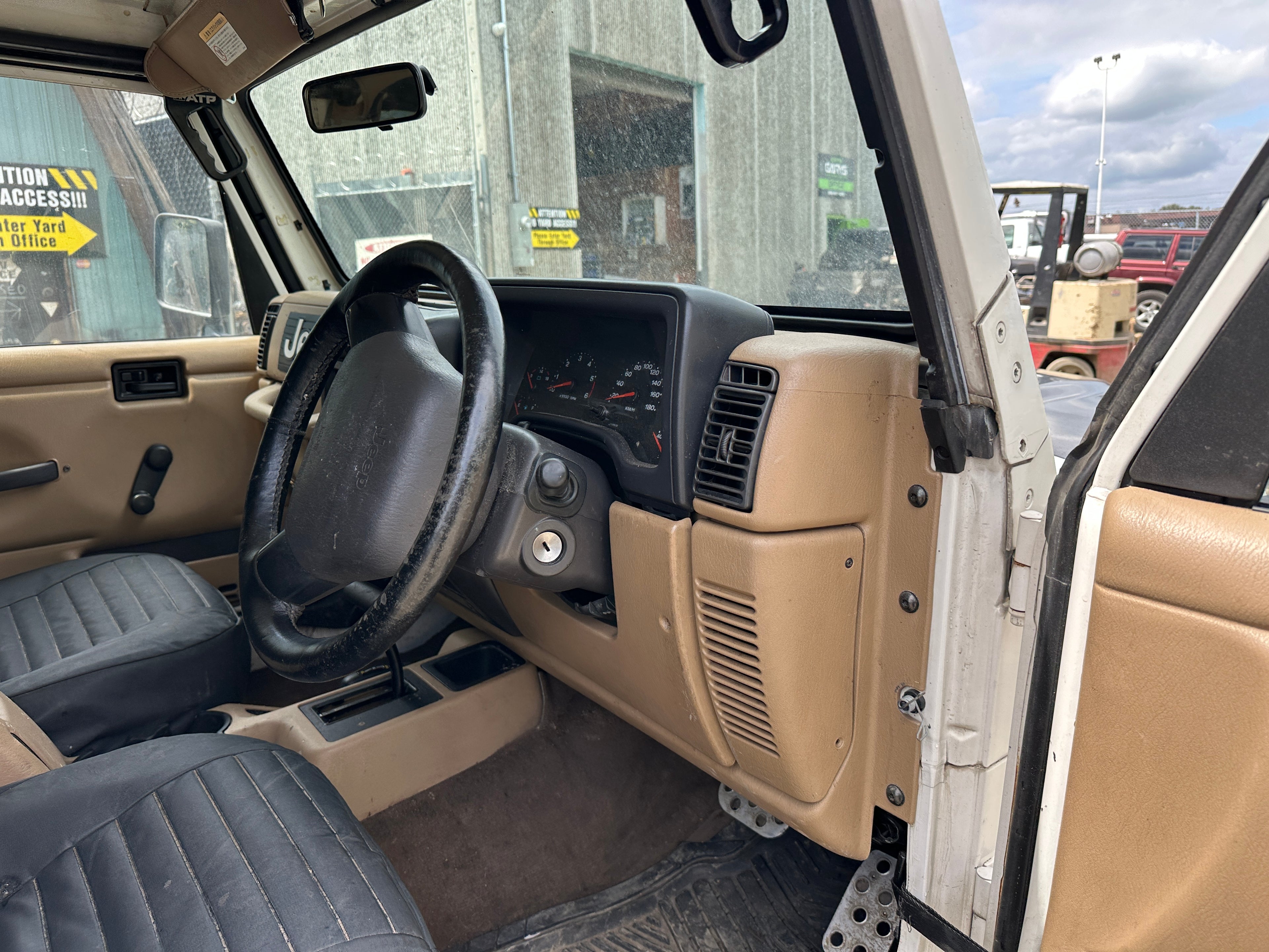 2002 Jeep Wrangler TJ RHD 4.0 – J2532