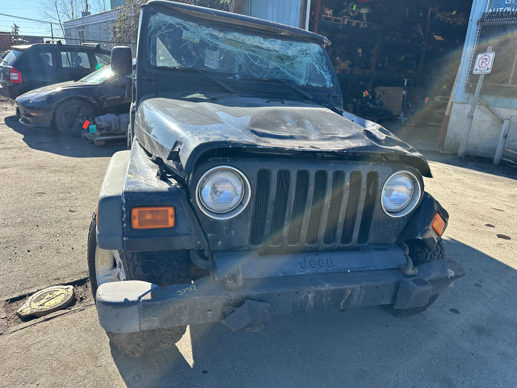 2004 Jeep Wrangler LJ – J2512