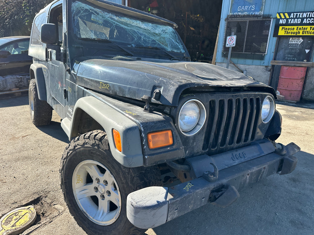 2004 Jeep Wrangler LJ – J2512
