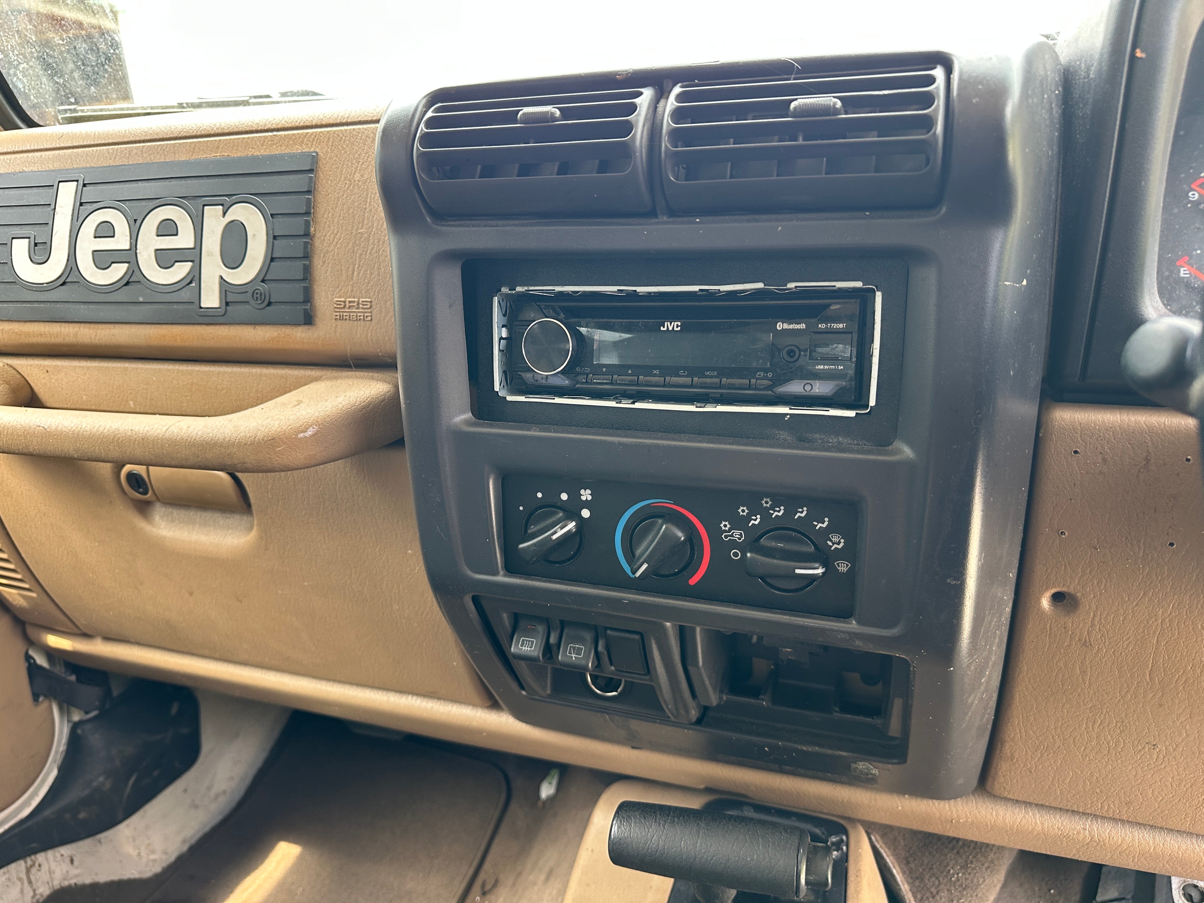 2002 Jeep Wrangler TJ RHD 4.0 – J2532