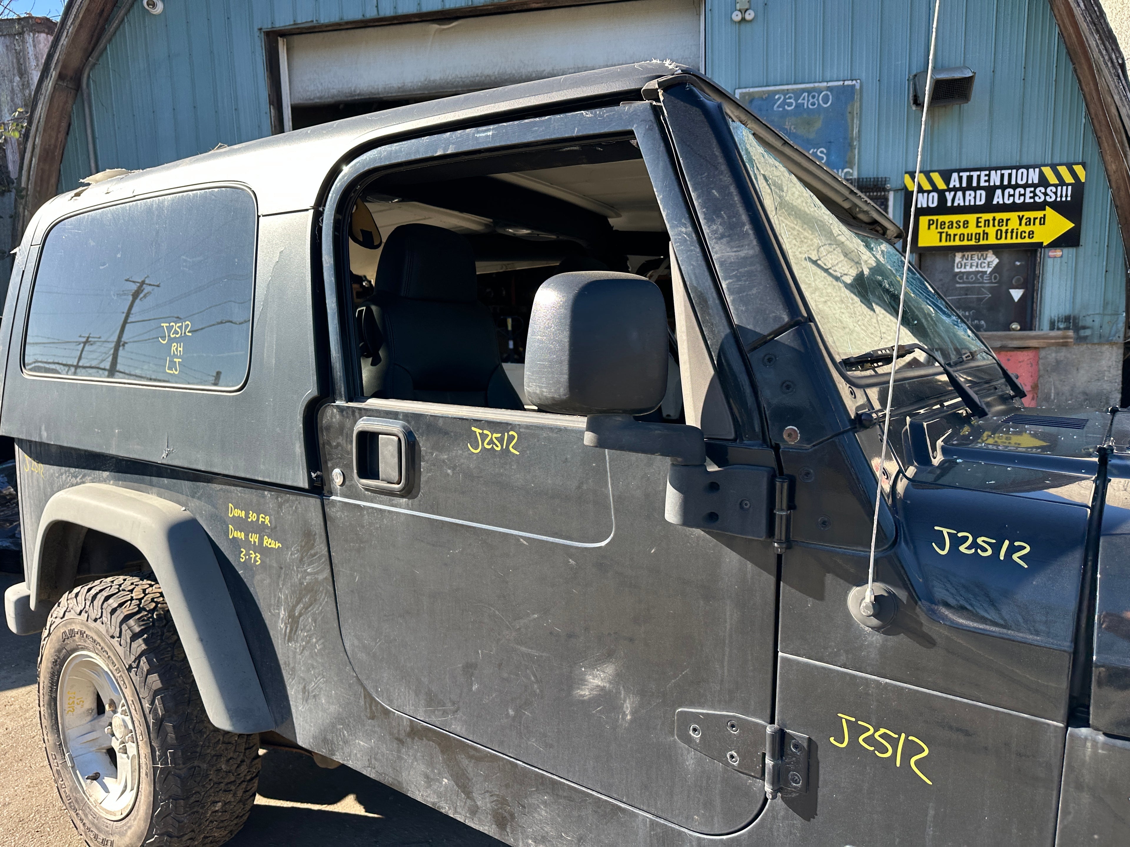 2004 Jeep Wrangler LJ – J2512