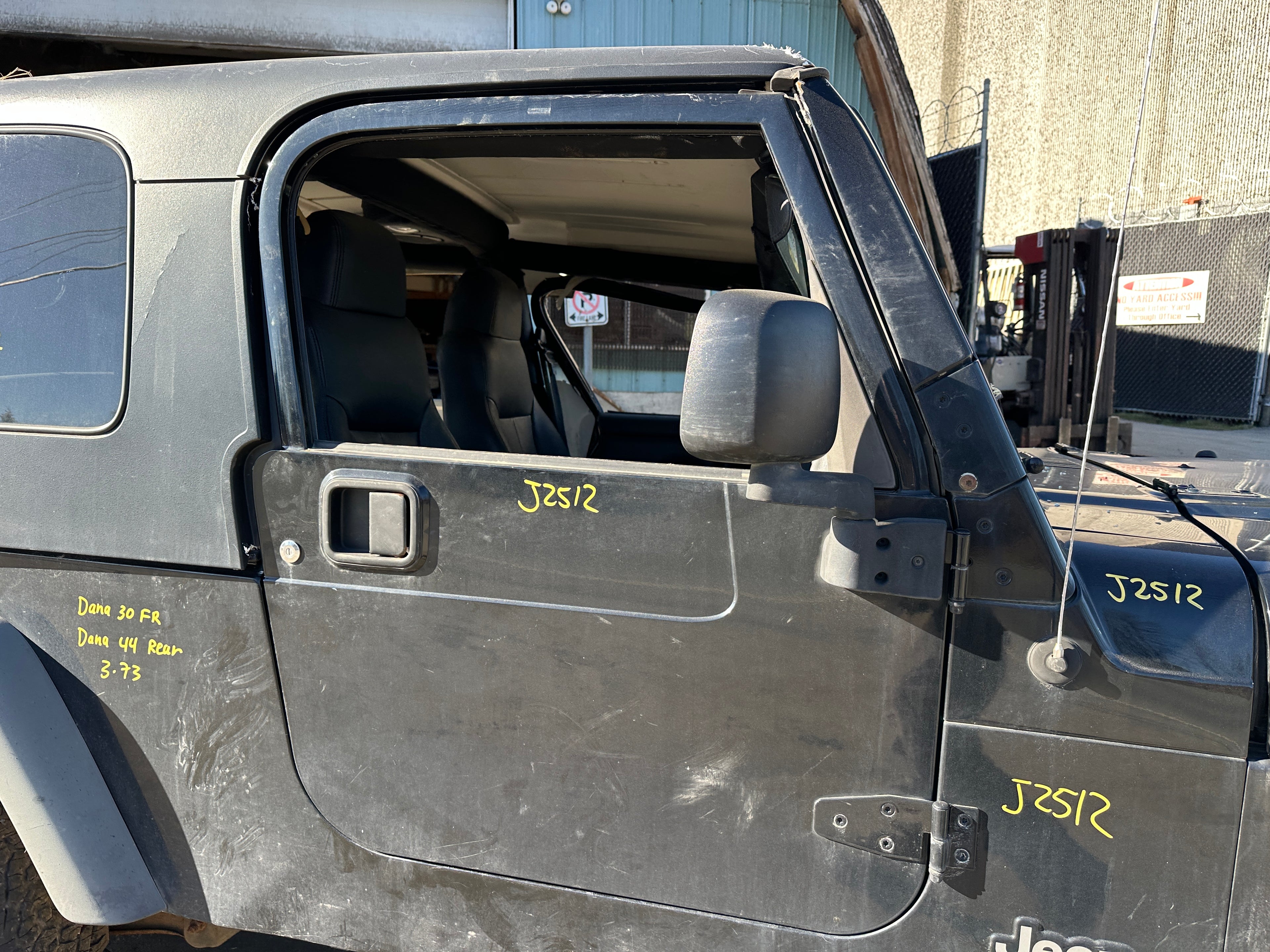2004 Jeep Wrangler LJ – J2512