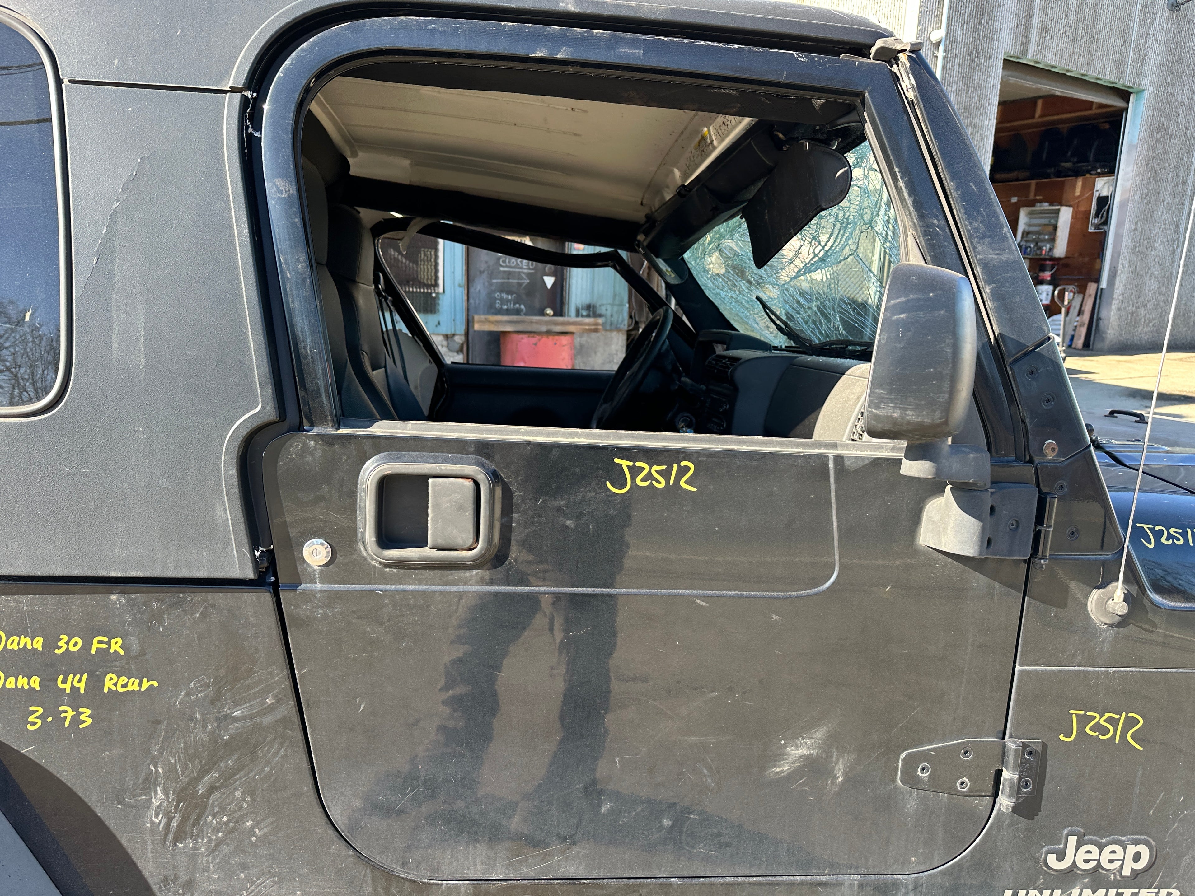2004 Jeep Wrangler LJ – J2512