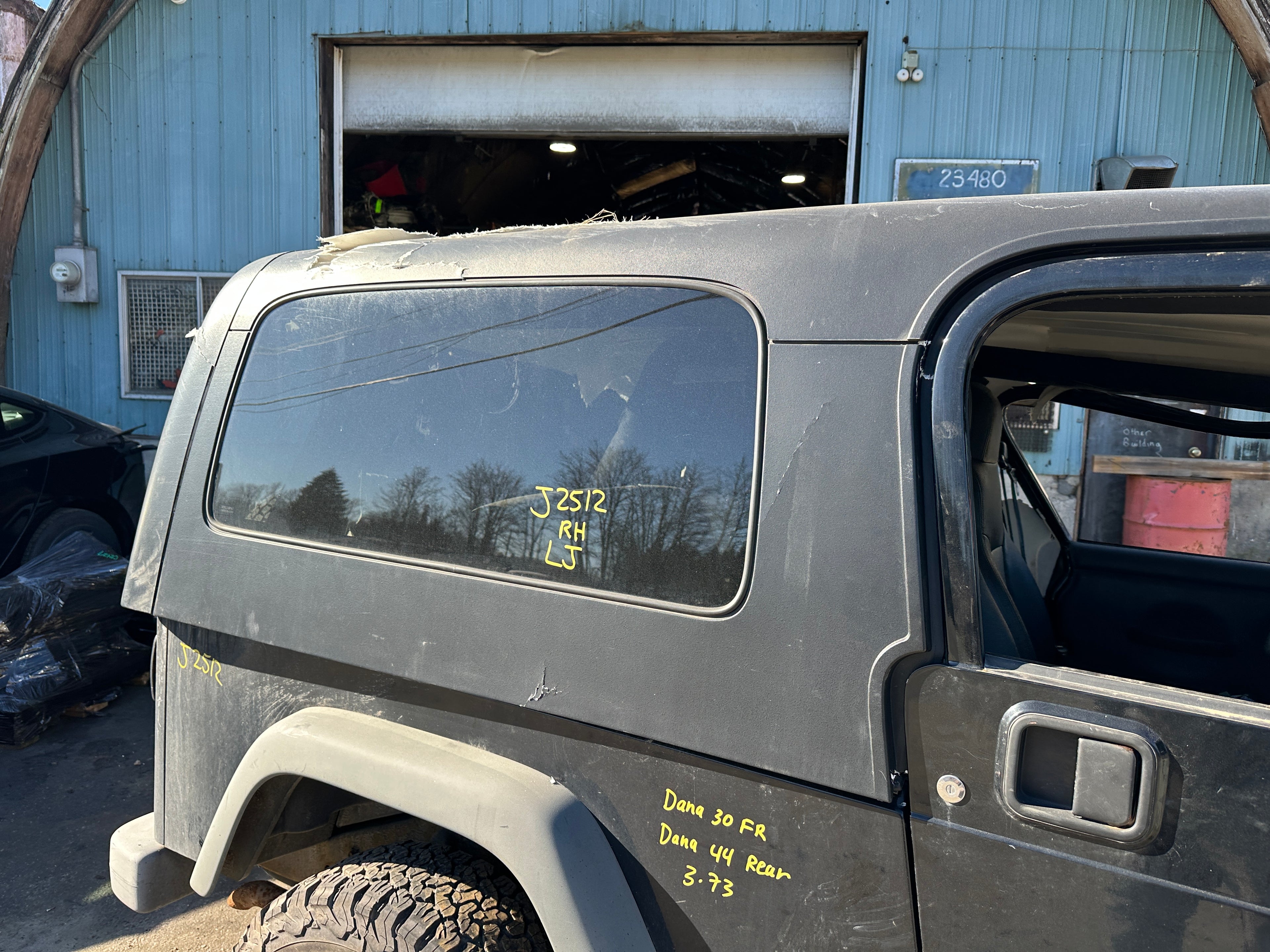 2004 Jeep Wrangler LJ – J2512