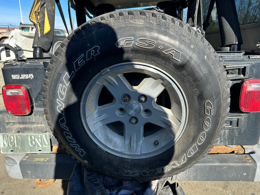 2004 Jeep Wrangler LJ – J2512