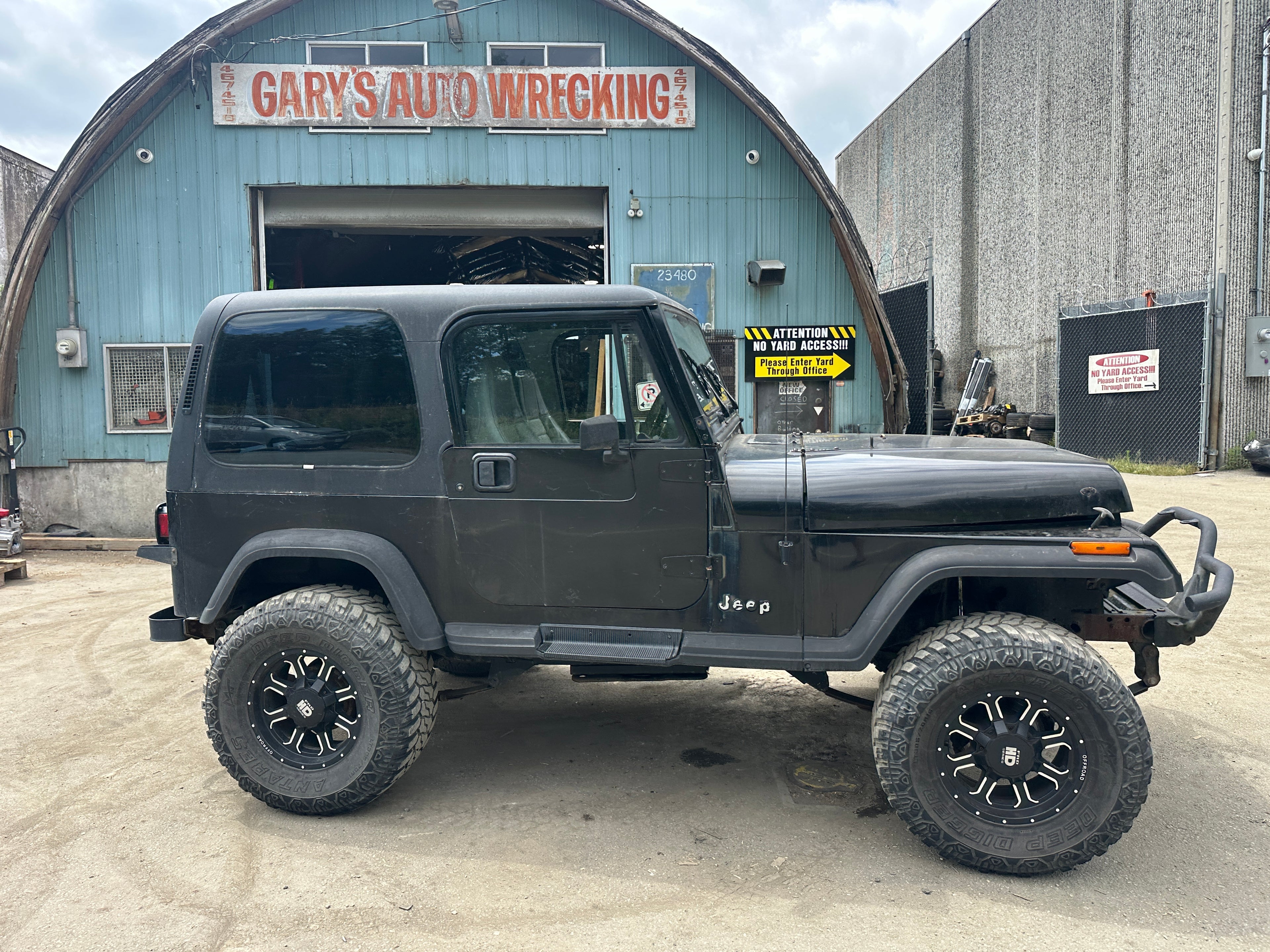 1992 Jeep Wrangler YJ 2.5 – J2533