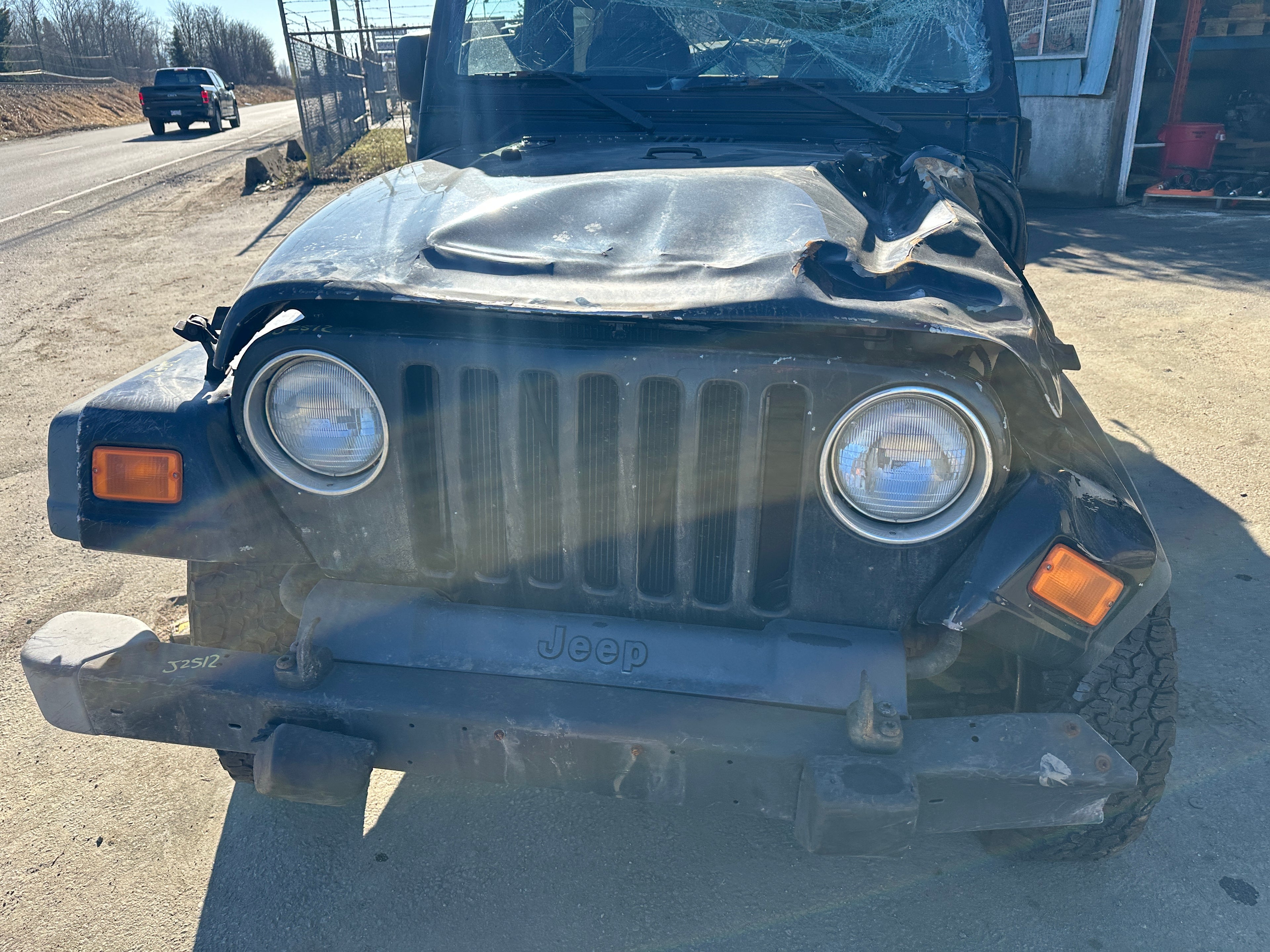 2004 Jeep Wrangler LJ – J2512