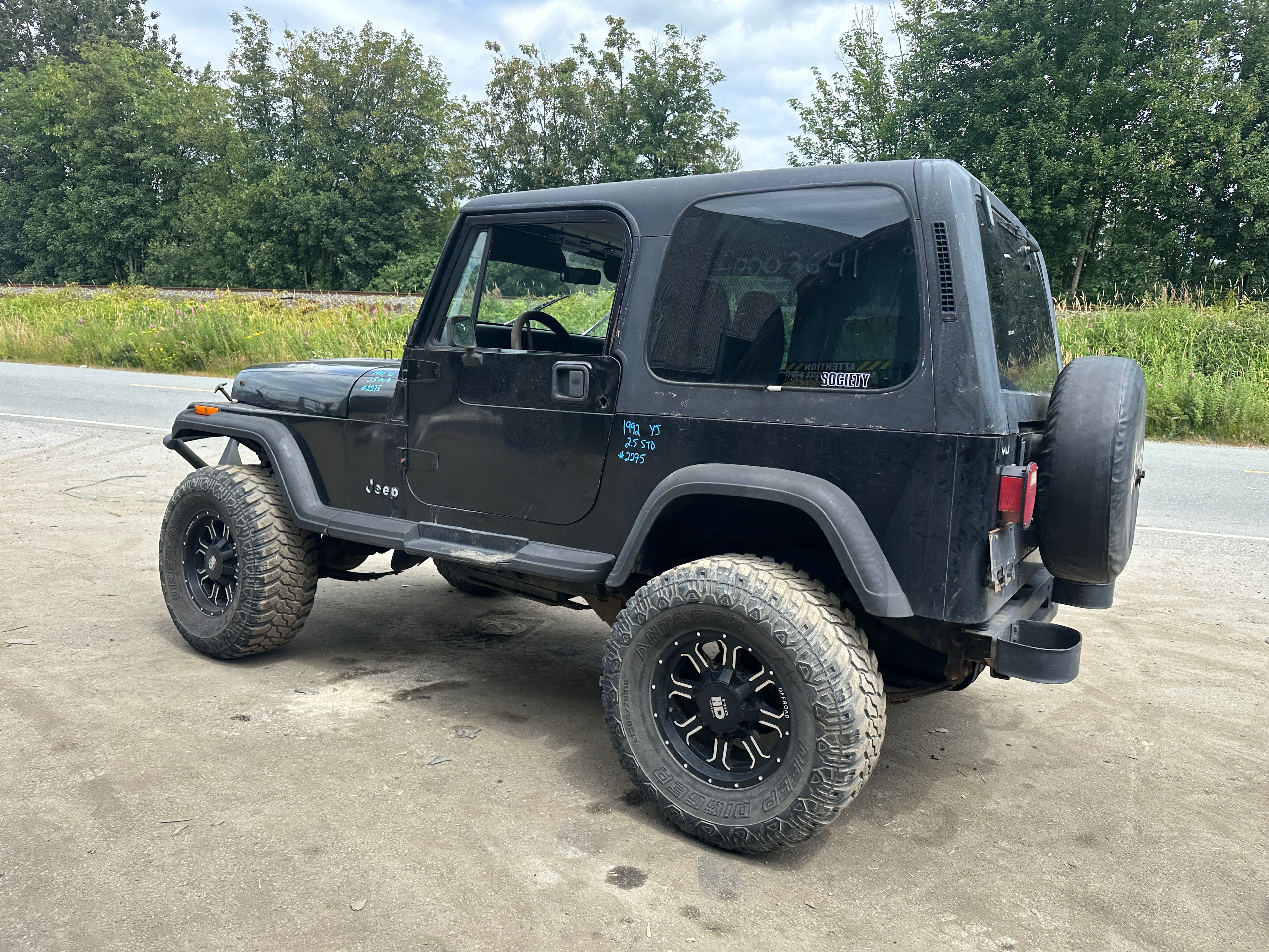 1992 Jeep Wrangler YJ 2.5 – J2533