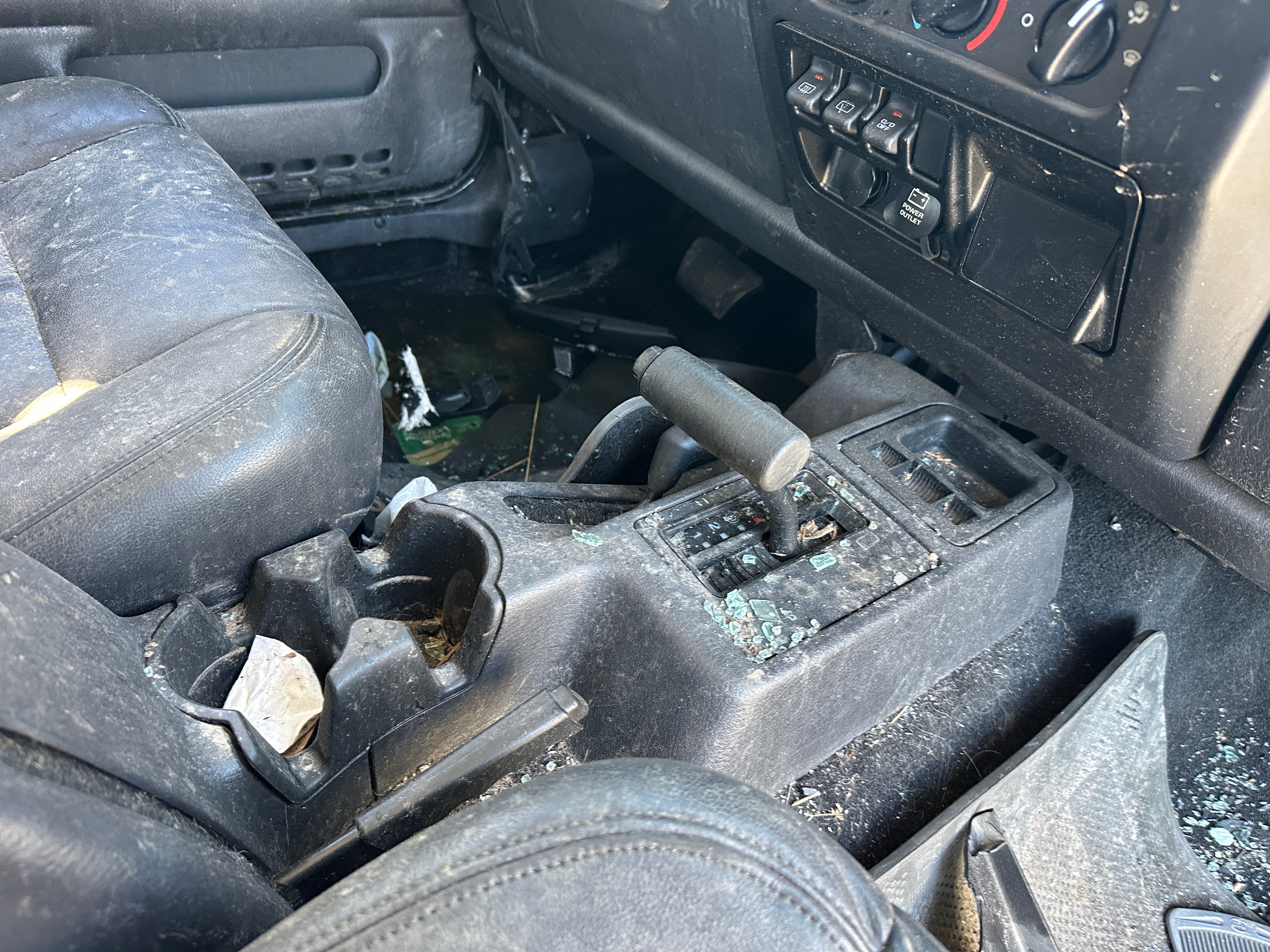 2004 Jeep Wrangler LJ – J2512