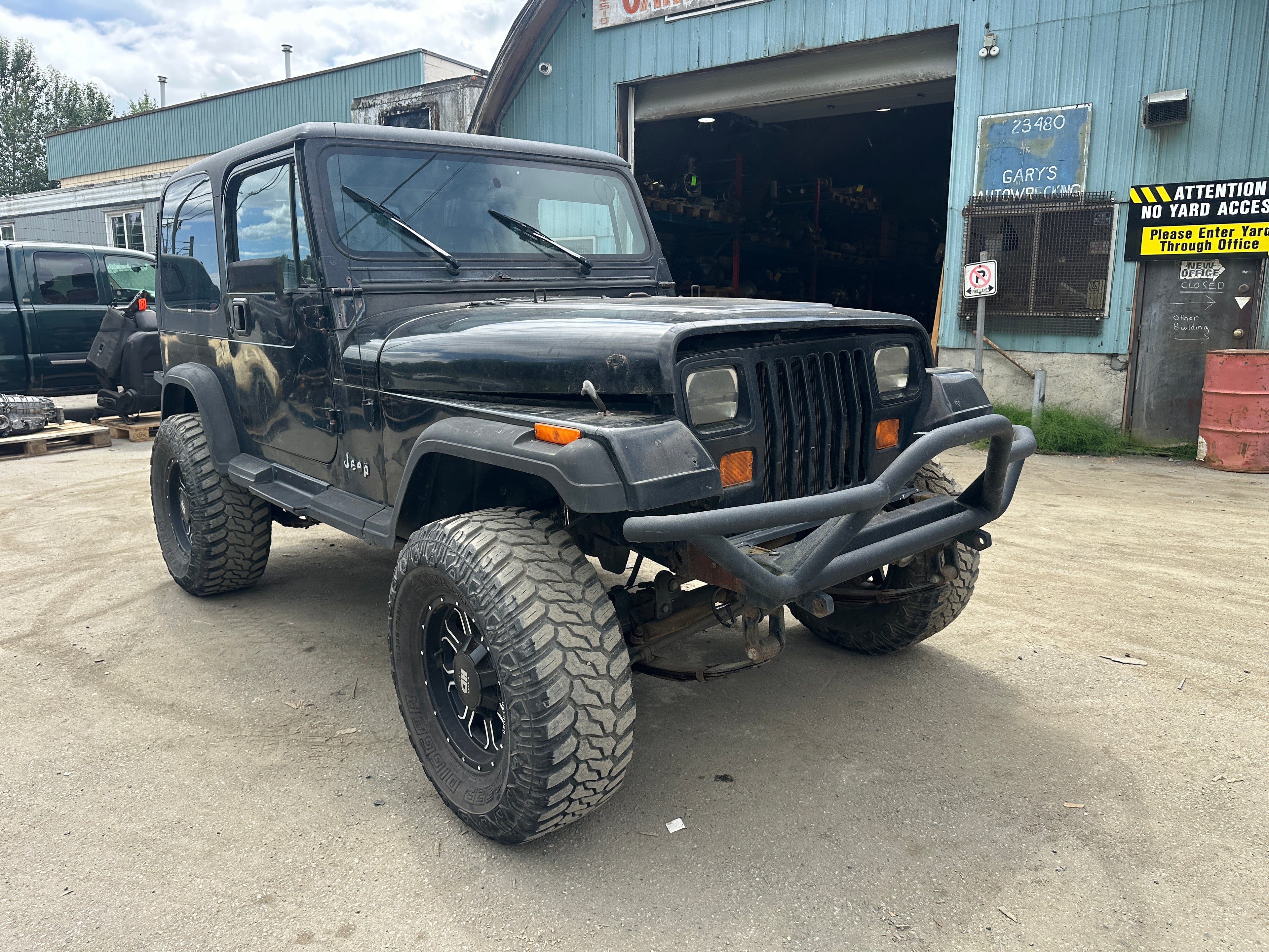 1992 Jeep Wrangler YJ 2.5 – J2533
