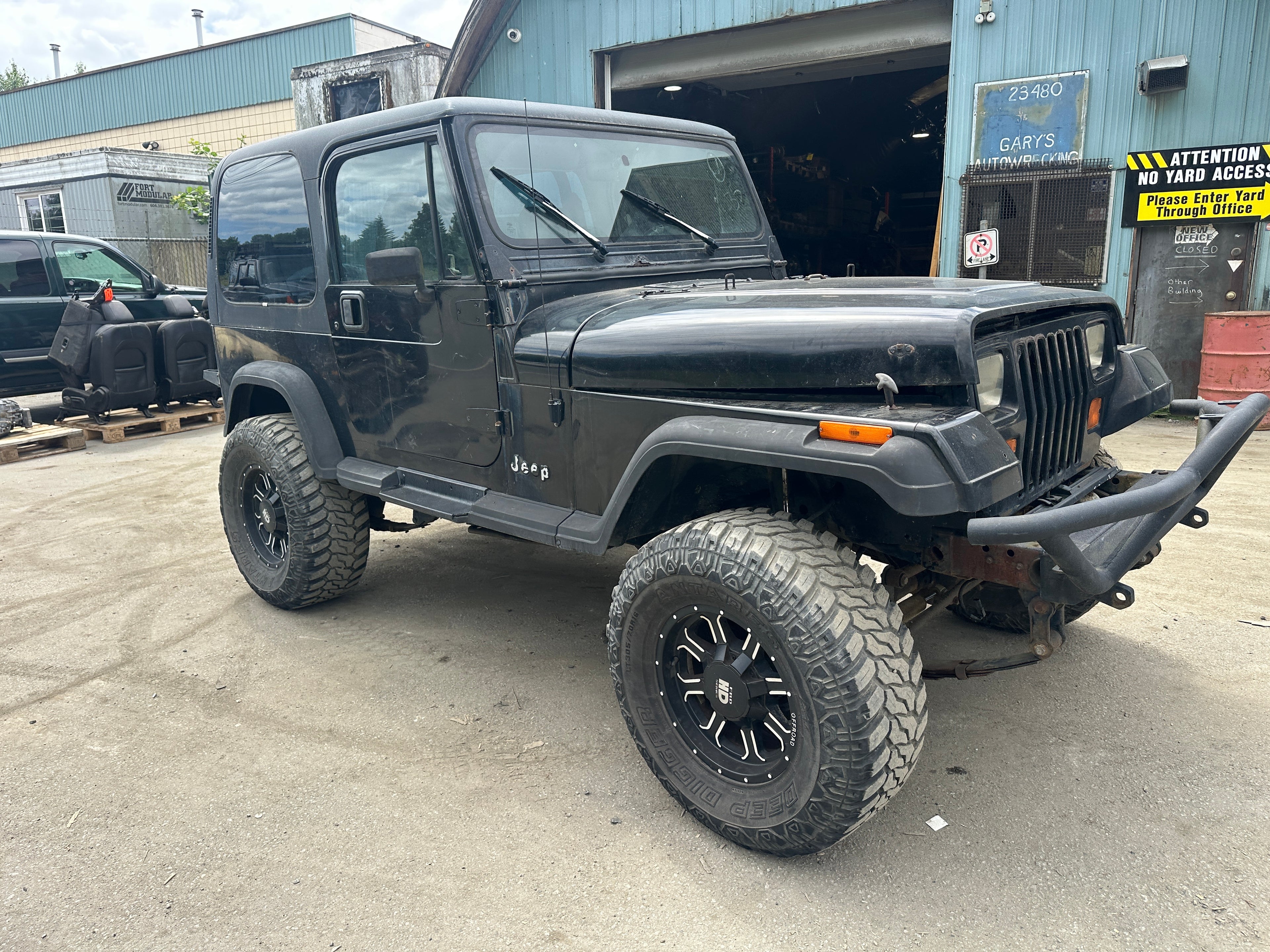 1992 Jeep Wrangler YJ 2.5 – J2533