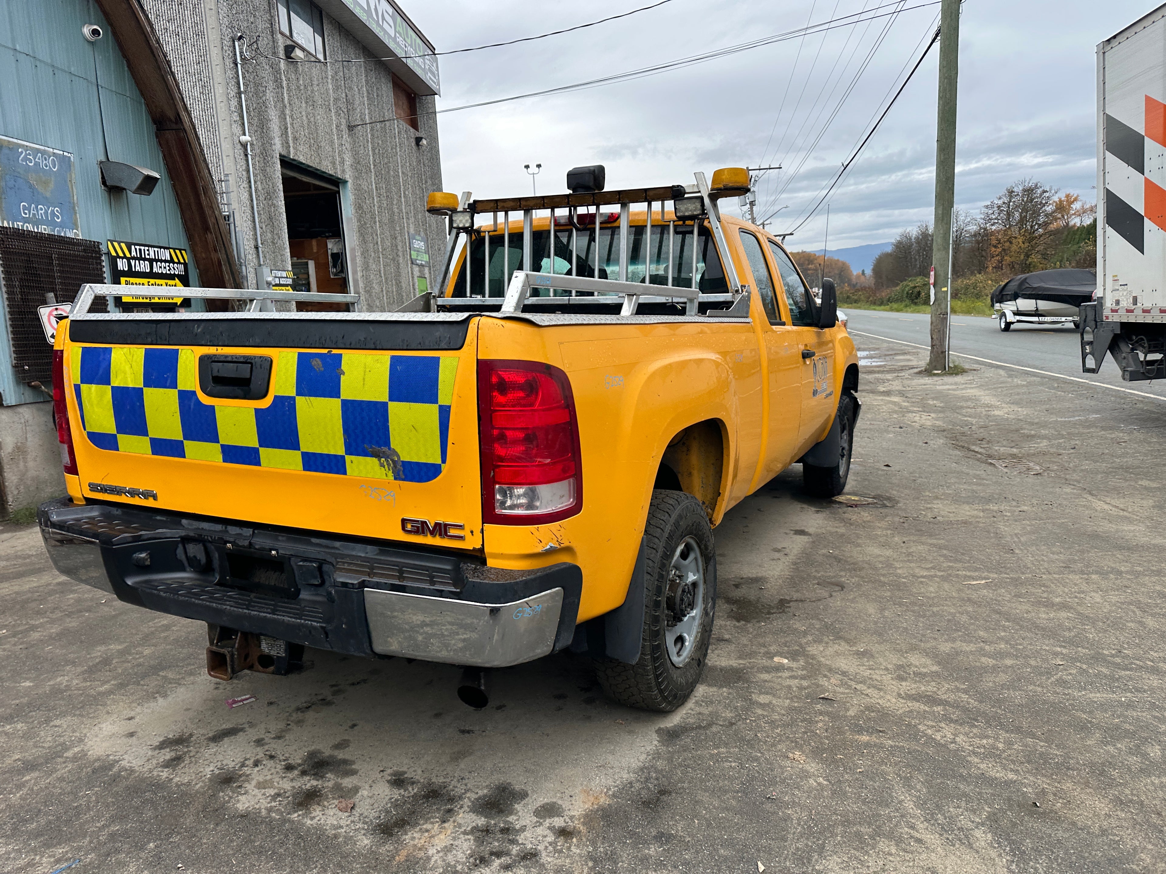 2011 GMC Sierra C2500HD 4.8 – G2529