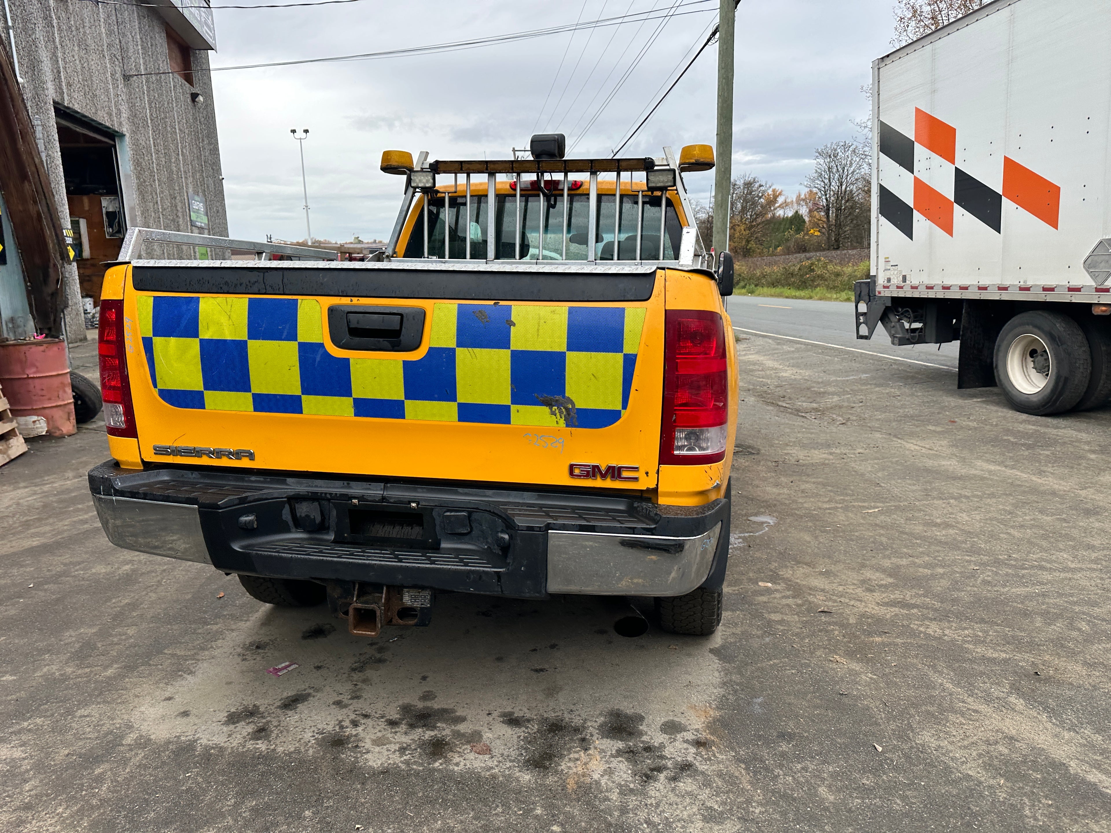 2011 GMC Sierra C2500HD 4.8 – G2529