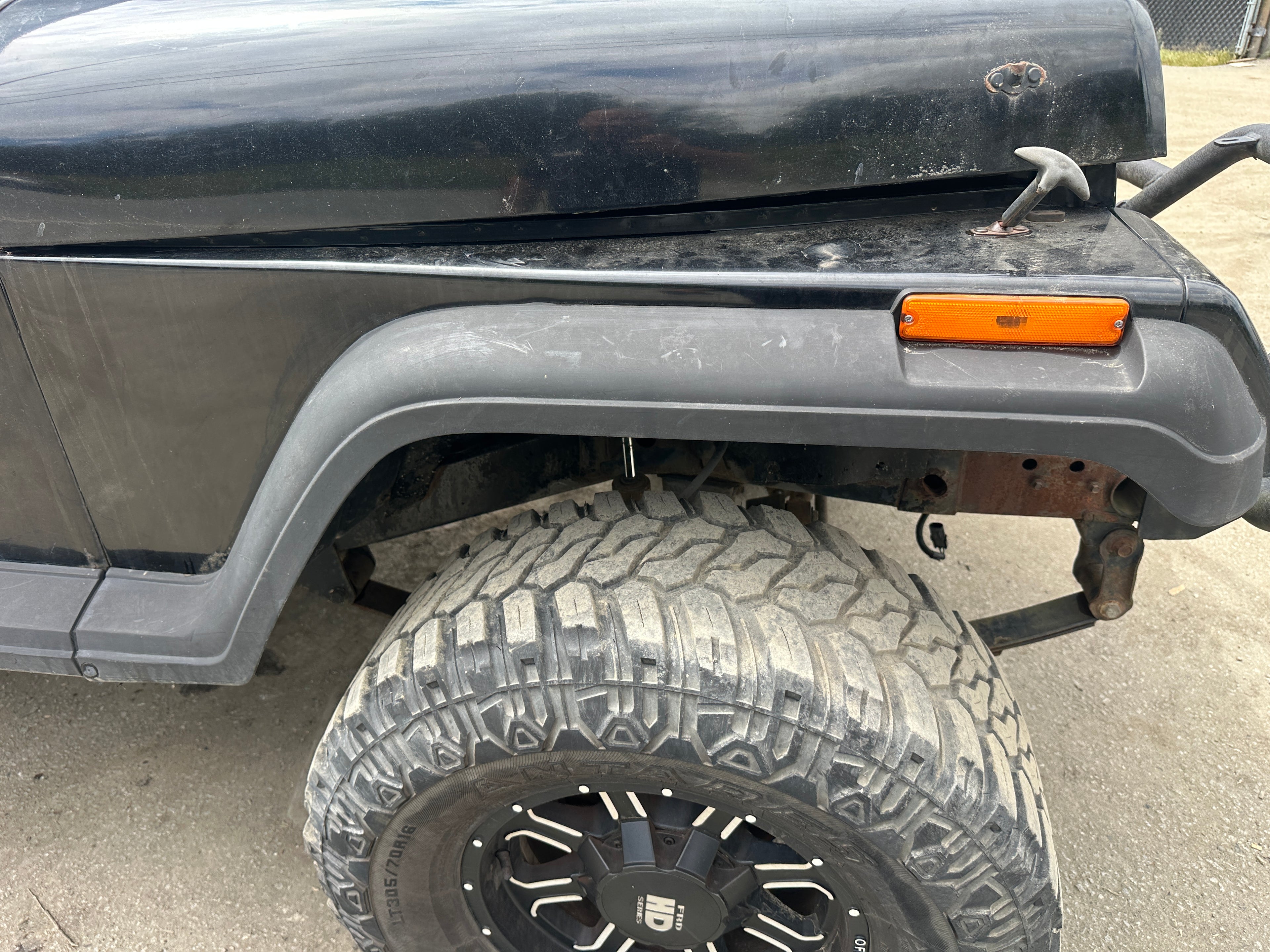 1992 Jeep Wrangler YJ 2.5 – J2533