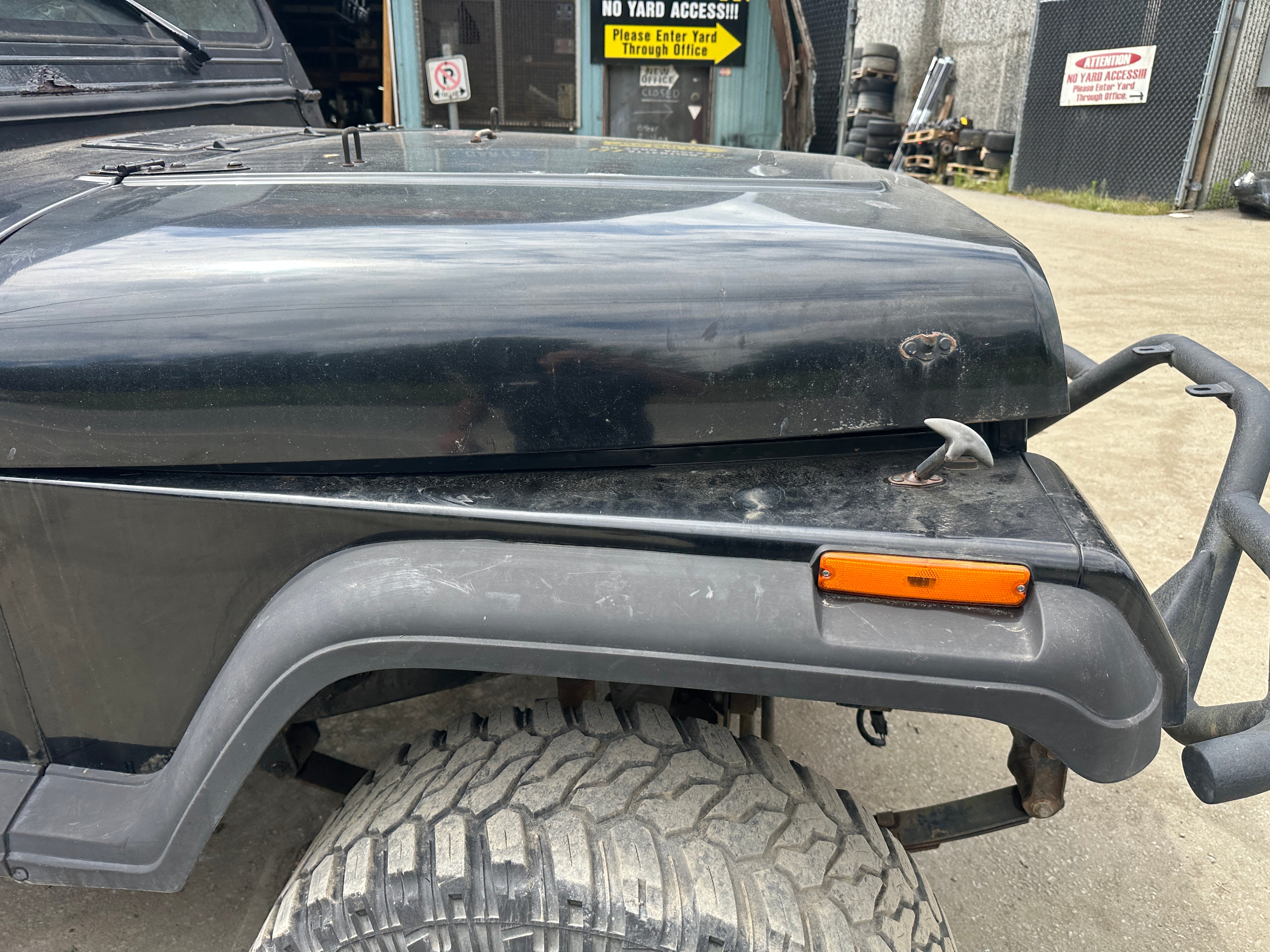 1992 Jeep Wrangler YJ 2.5 – J2533