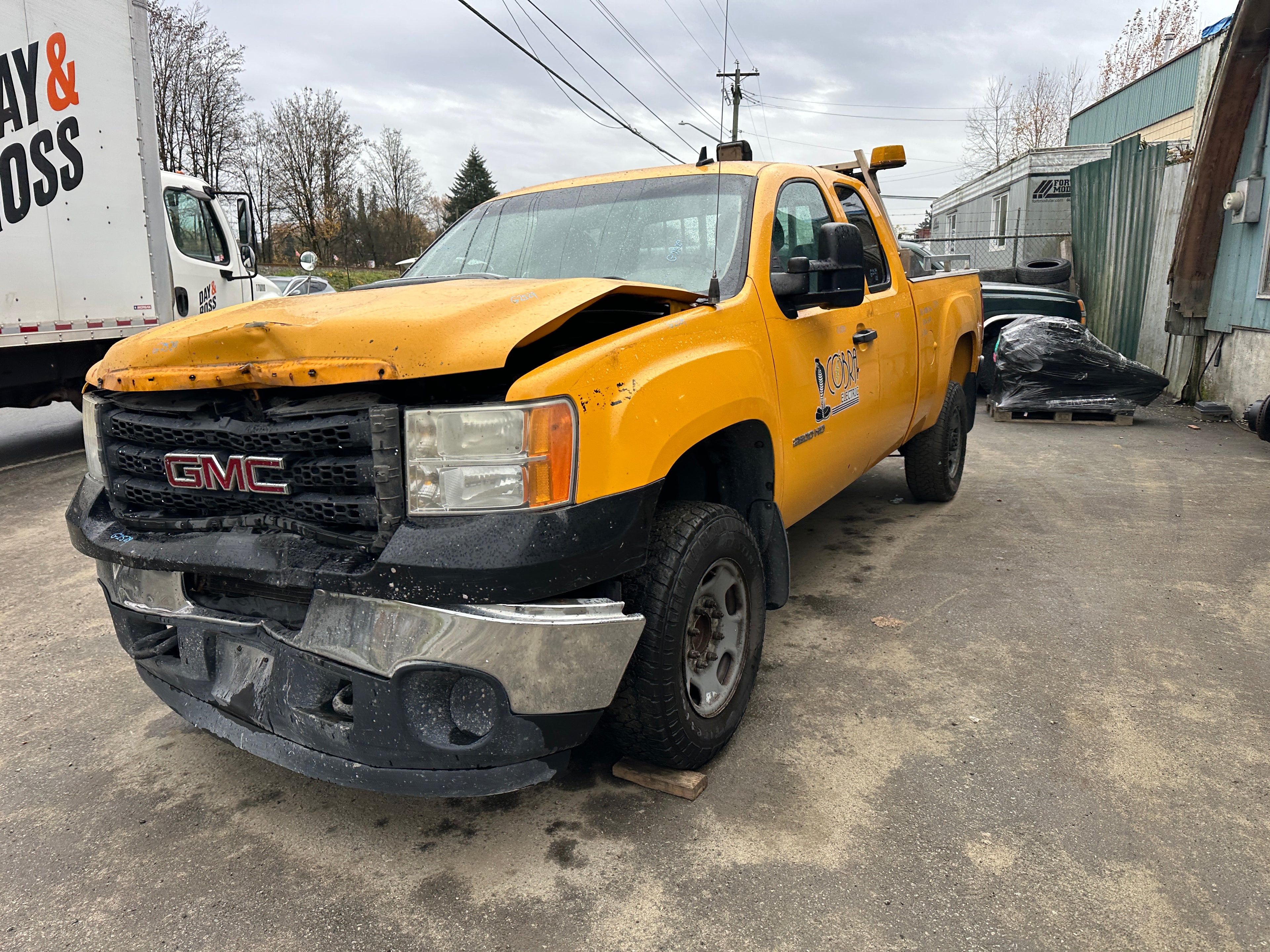2011 GMC Sierra C2500HD 4.8 – G2529