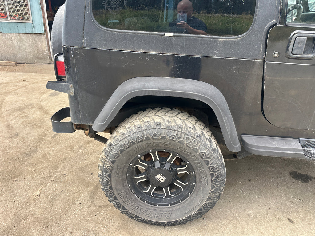 1992 Jeep Wrangler YJ 2.5 – J2533