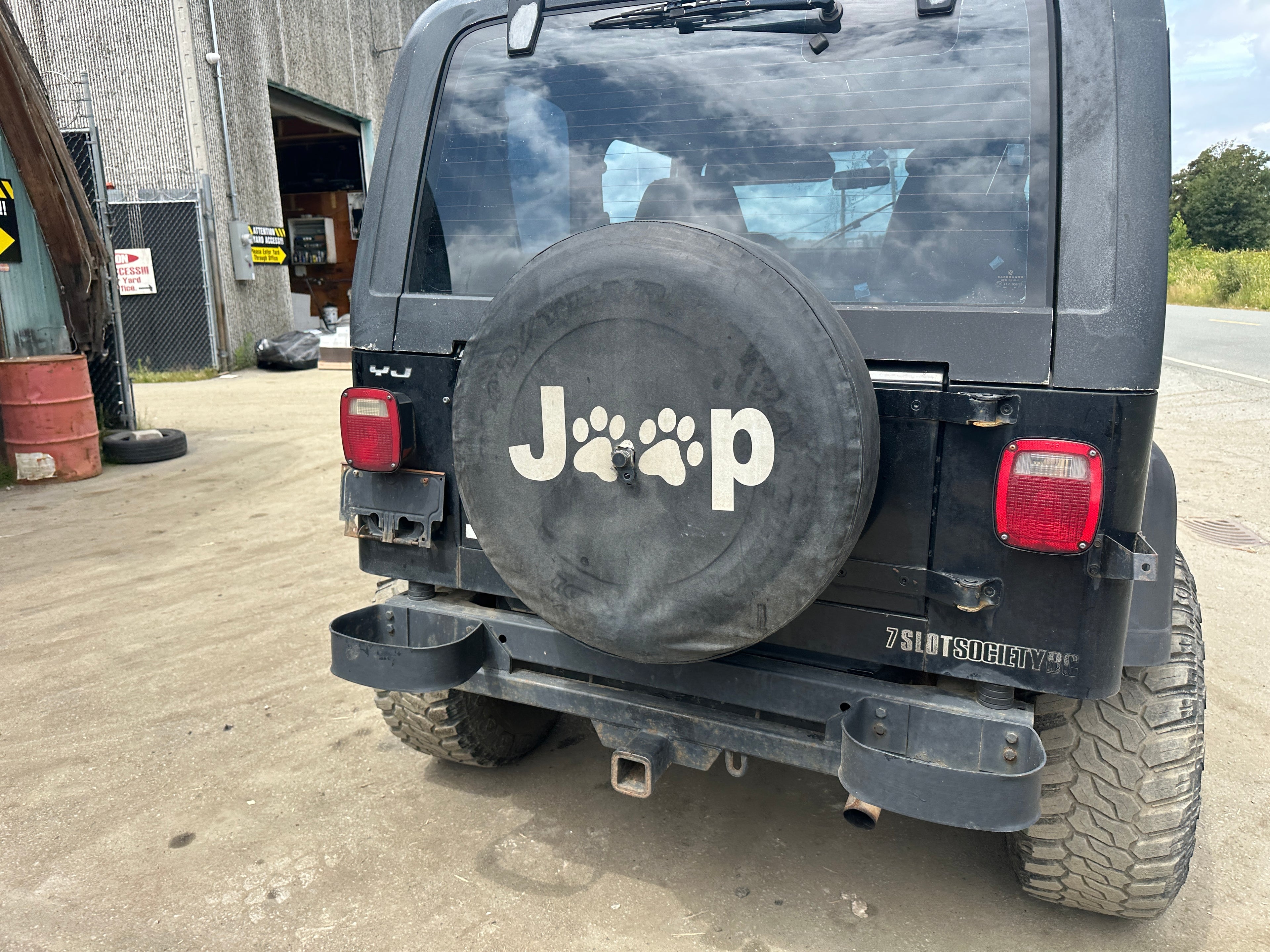1992 Jeep Wrangler YJ 2.5 – J2533