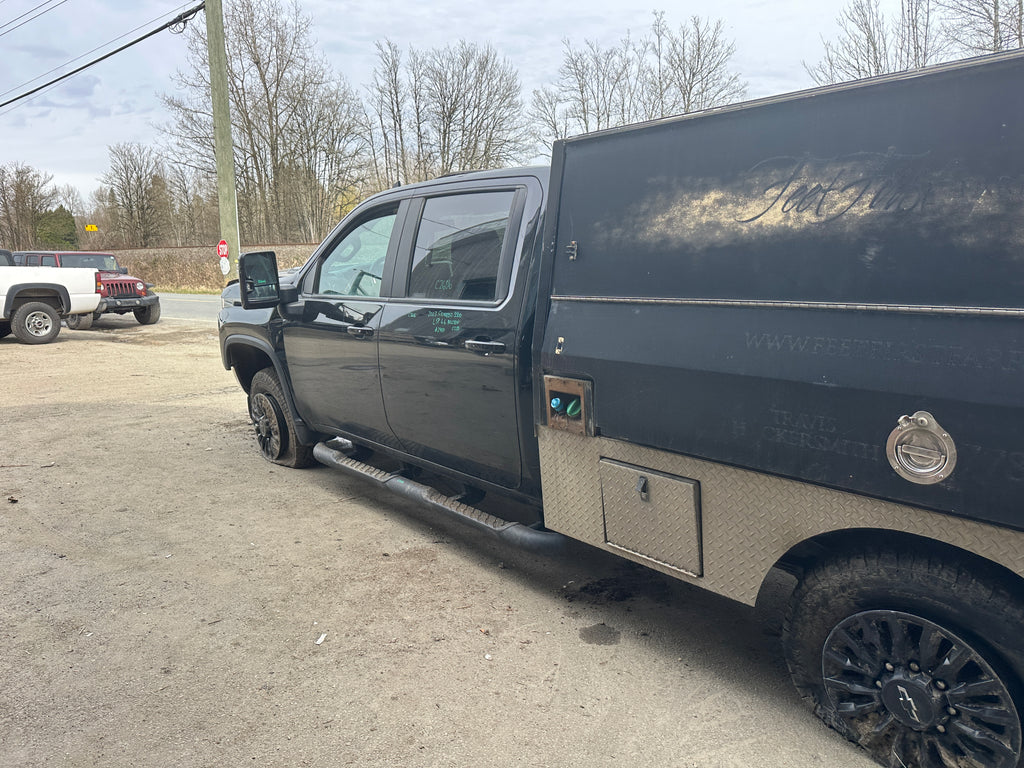 2023 Chevrolet Silverado K3500 LTZ 6.6 L5P Duramax – C2606