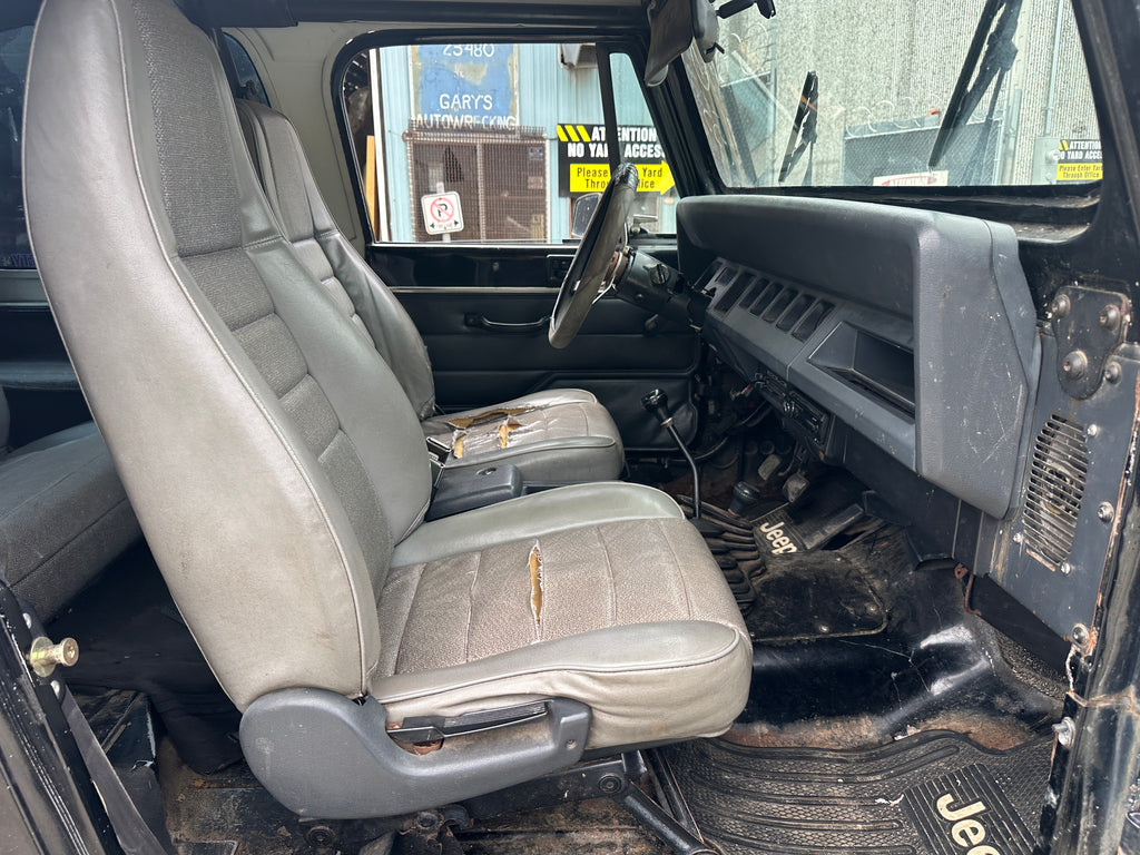 1992 Jeep Wrangler YJ 2.5 – J2533