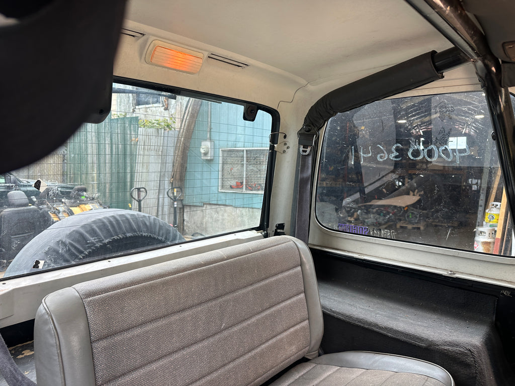 1992 Jeep Wrangler YJ 2.5 – J2533