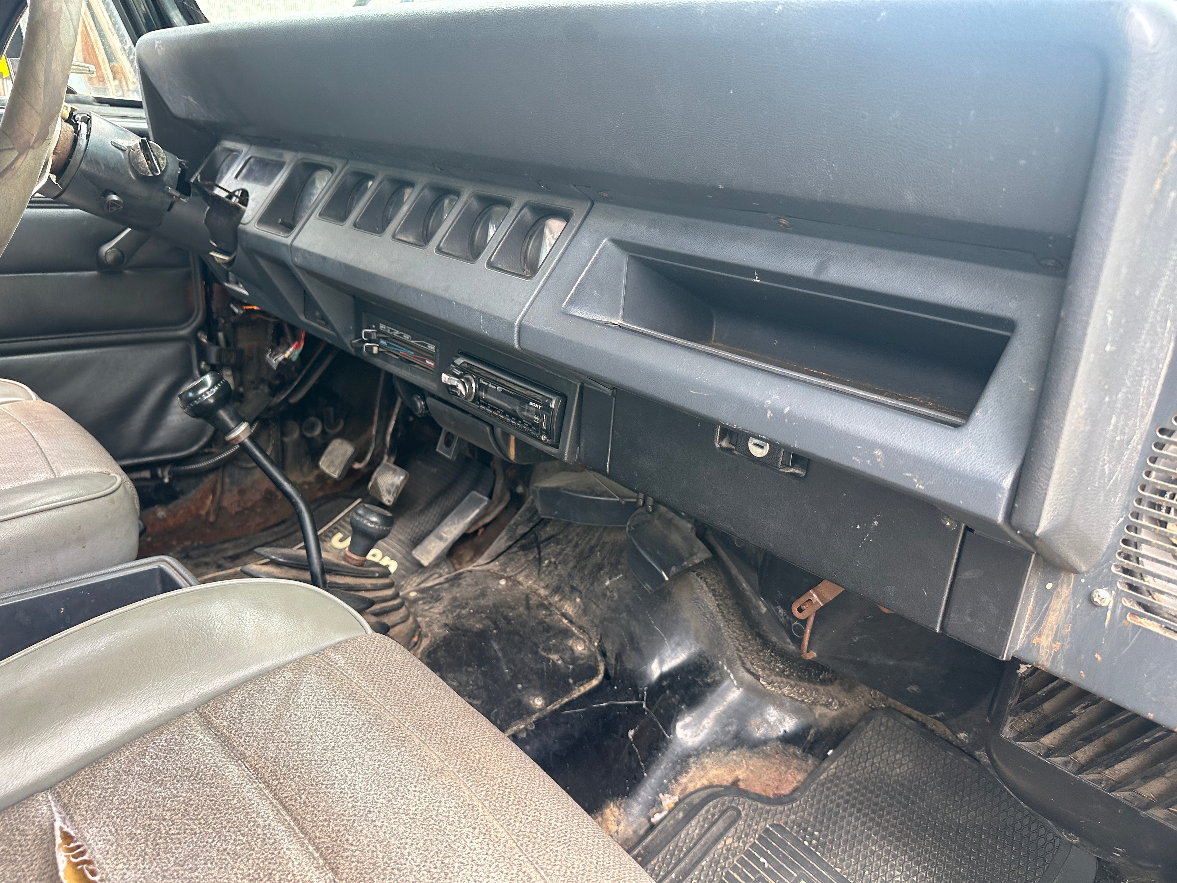 1992 Jeep Wrangler YJ 2.5 – J2533