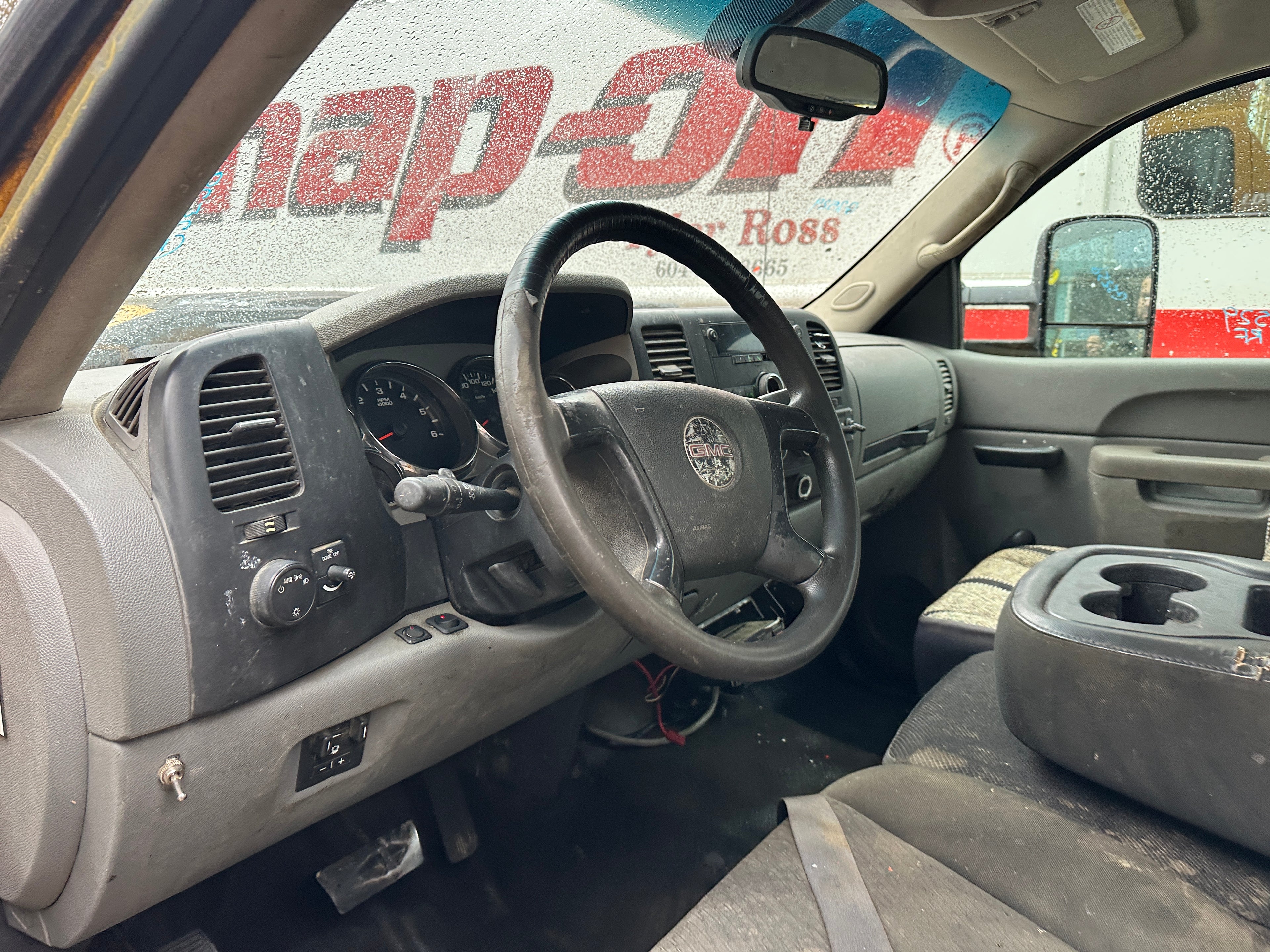 2011 GMC Sierra C2500HD 4.8 – G2529