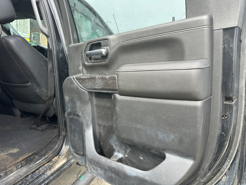 2023 Chevrolet Silverado K3500 LTZ 6.6 L5P Duramax – C2606