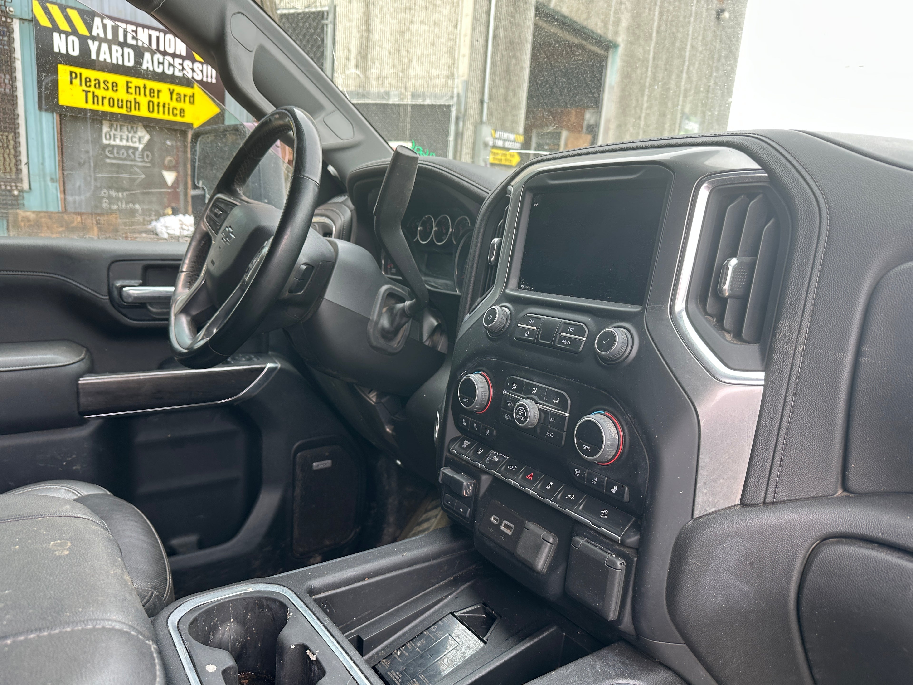 2023 Chevrolet Silverado K3500 LTZ 6.6 L5P Duramax – C2606