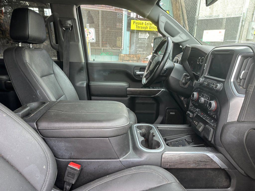 2023 Chevrolet Silverado K3500 LTZ 6.6 L5P Duramax – C2606