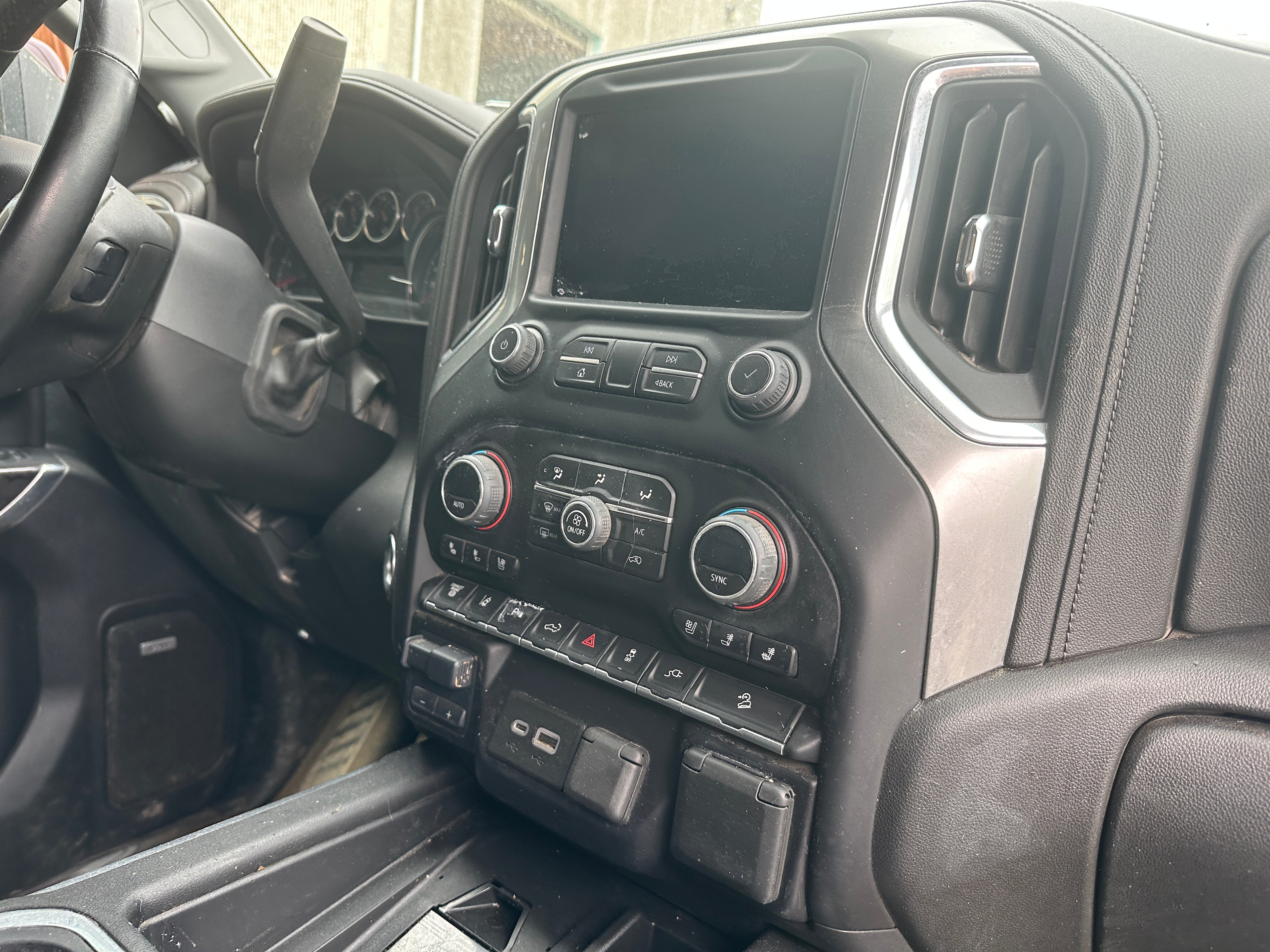 2023 Chevrolet Silverado K3500 LTZ 6.6 L5P Duramax – C2606