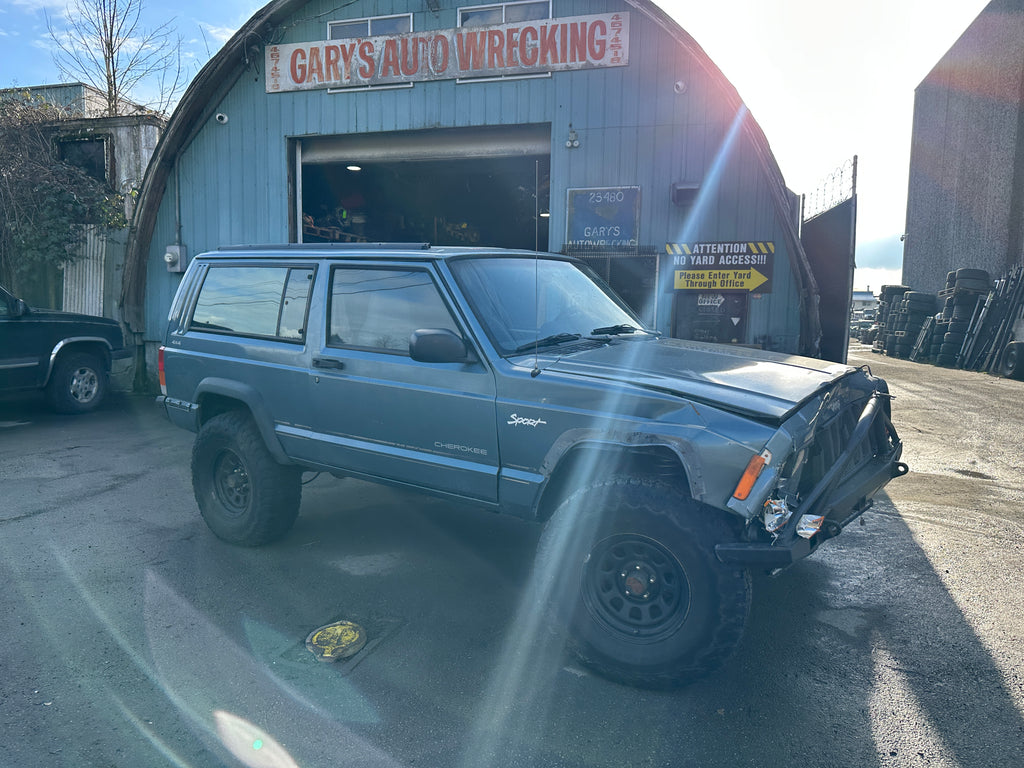 1998 Jeep Cherokee XJ 4.0 – J2513
