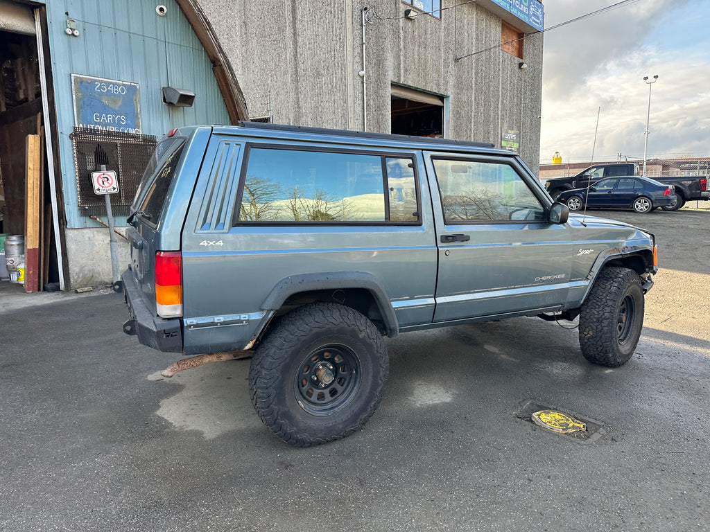 1998 Jeep Cherokee XJ 4.0 – J2513