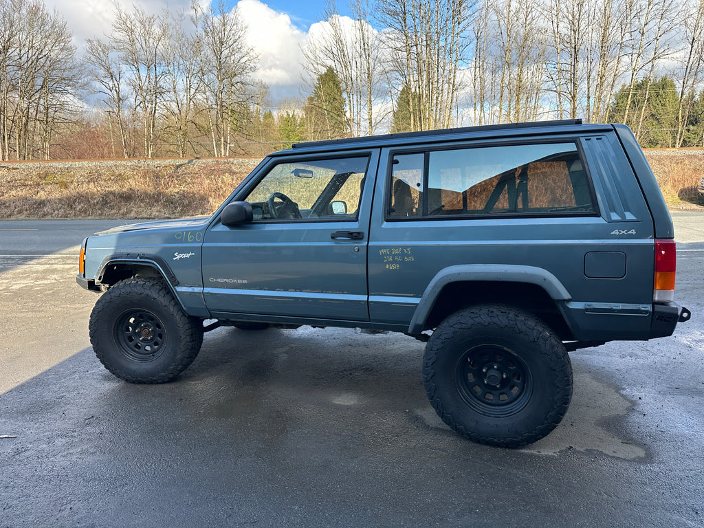 1998 Jeep Cherokee XJ 4.0 – J2513