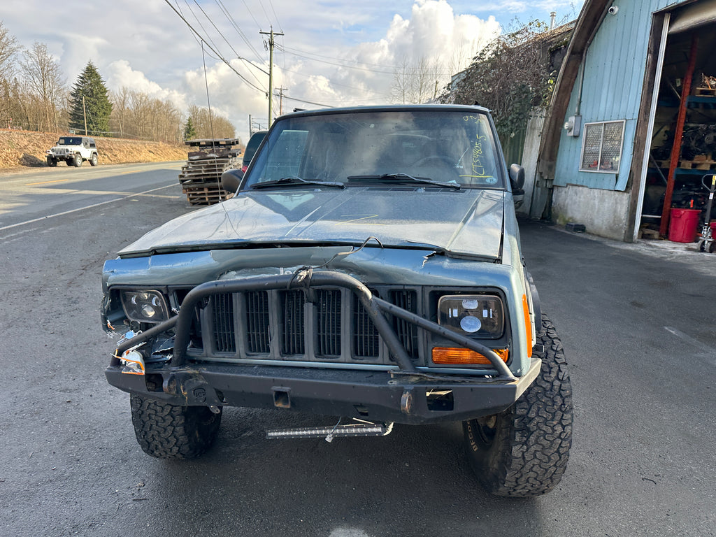1998 Jeep Cherokee XJ 4.0 – J2513