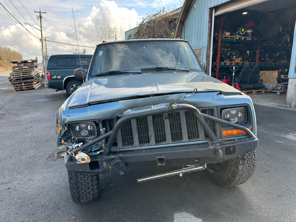 1998 Jeep Cherokee XJ 4.0 – J2513